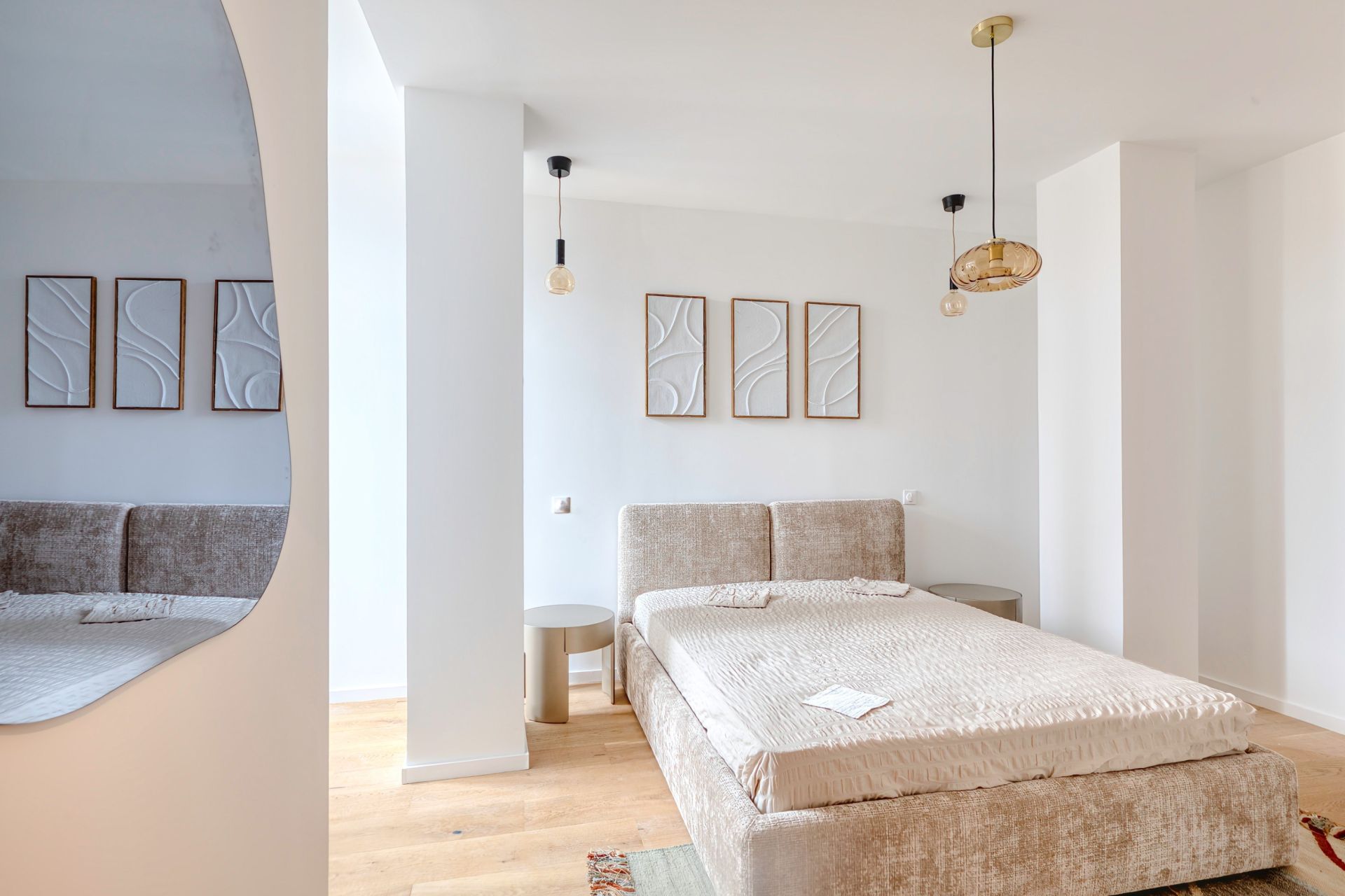luxury apartment 4 Rooms for sale on BEAUNE (21200)