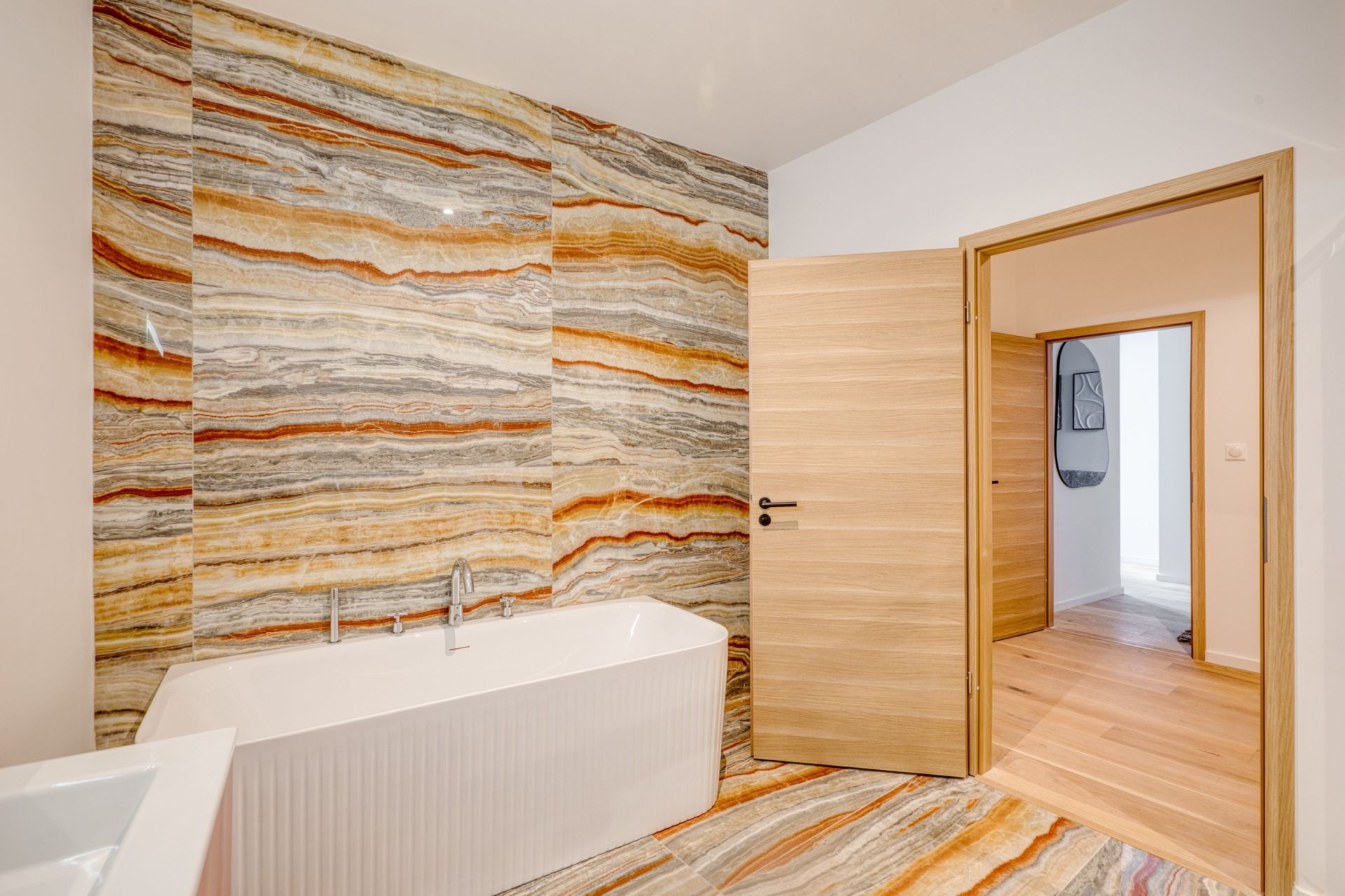 luxury apartment 4 Rooms for sale on BEAUNE (21200)