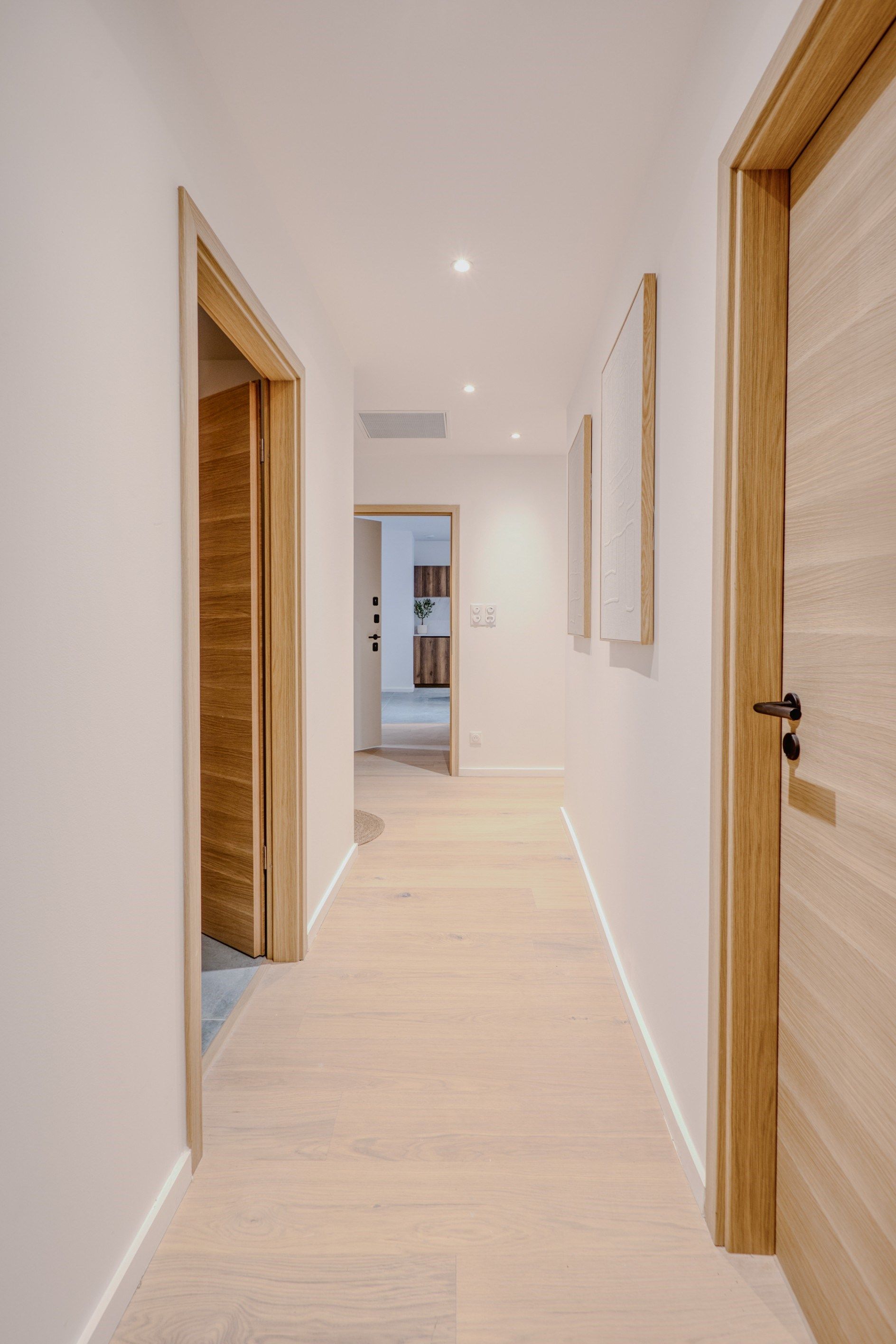 luxury apartment 4 Rooms for sale on BEAUNE (21200)