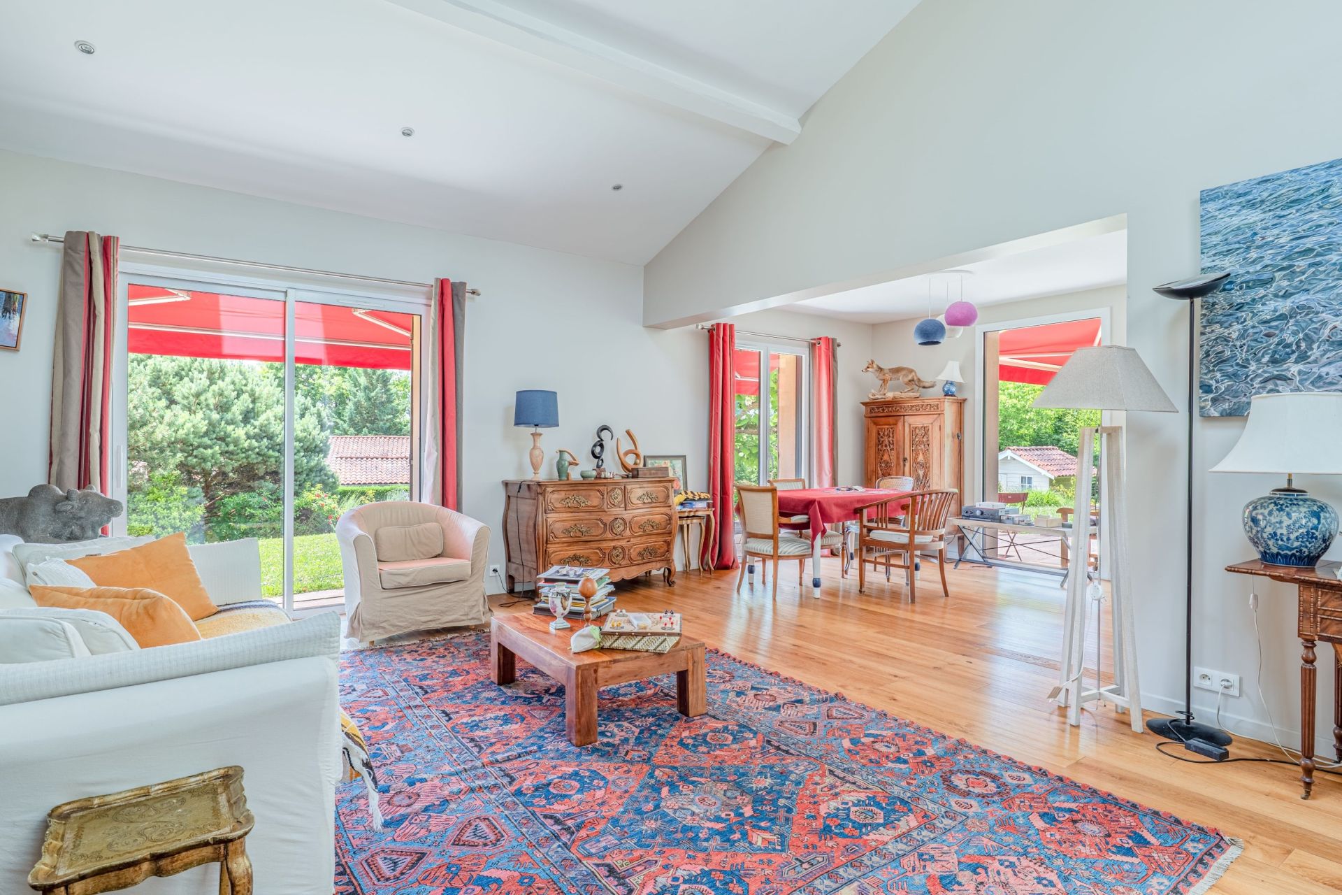 luxury house 7 Rooms for sale on CHARBONNIERES LES BAINS (69260)