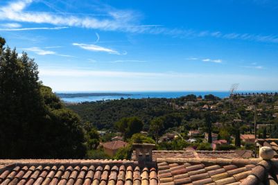 Sale Luxury villa Vallauris 6&nbsp;Rooms 224&nbsp;m²
