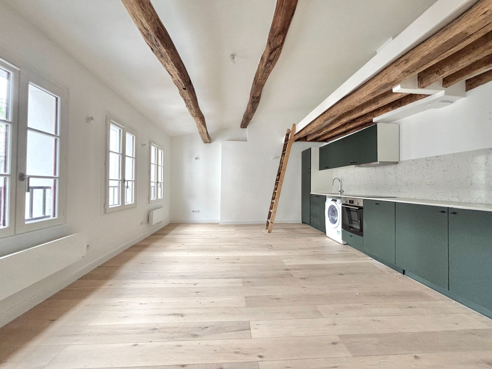 luxury apartment 2 Rooms for sale on PARIS (75003)