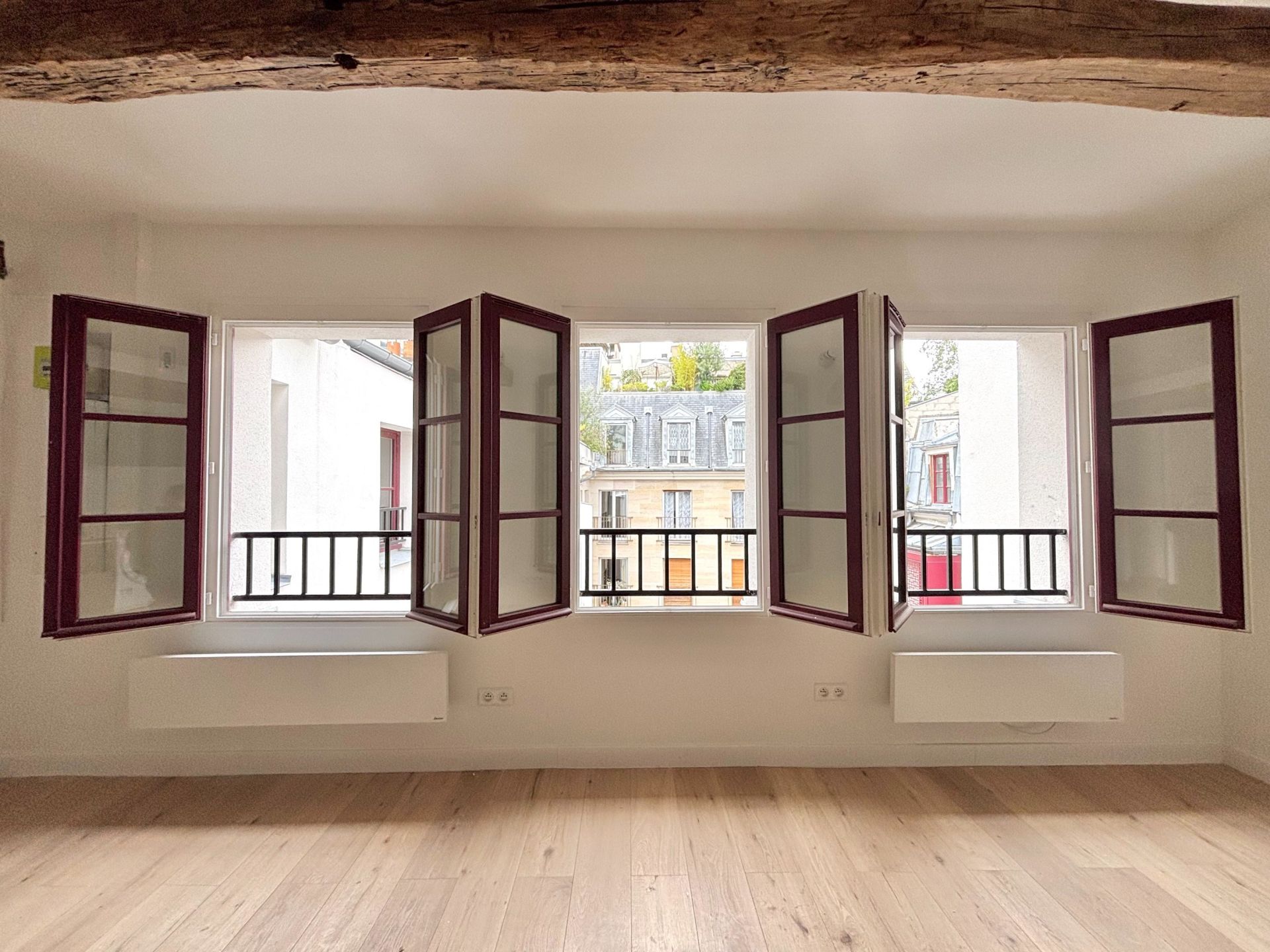 luxury apartment 2 Rooms for sale on PARIS (75003)