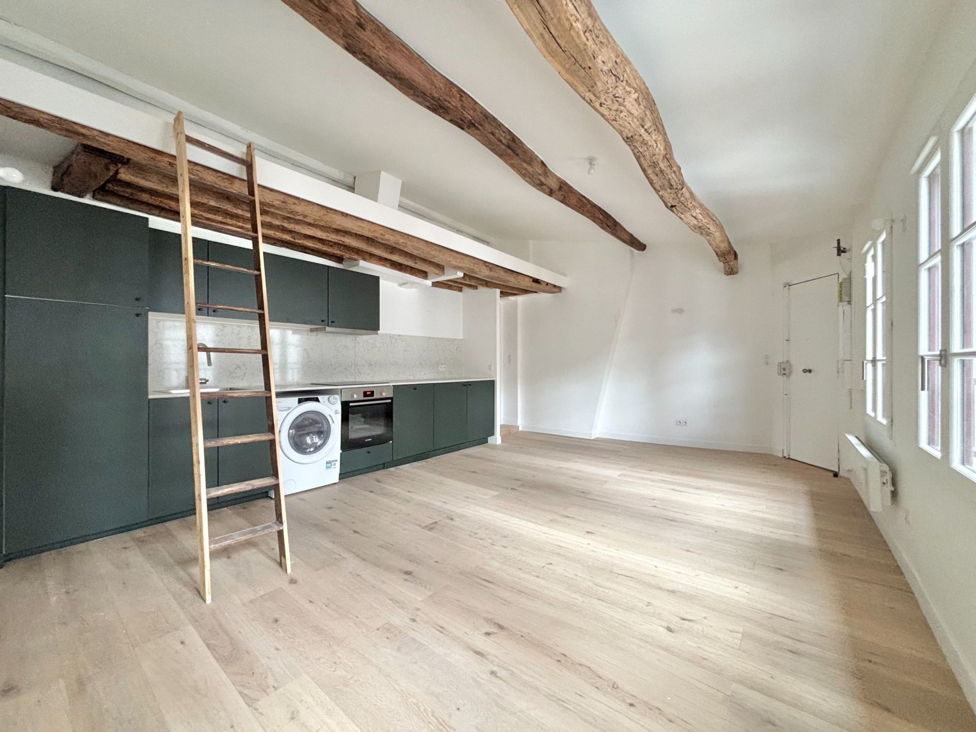 luxury apartment 2 Rooms for sale on PARIS (75003)