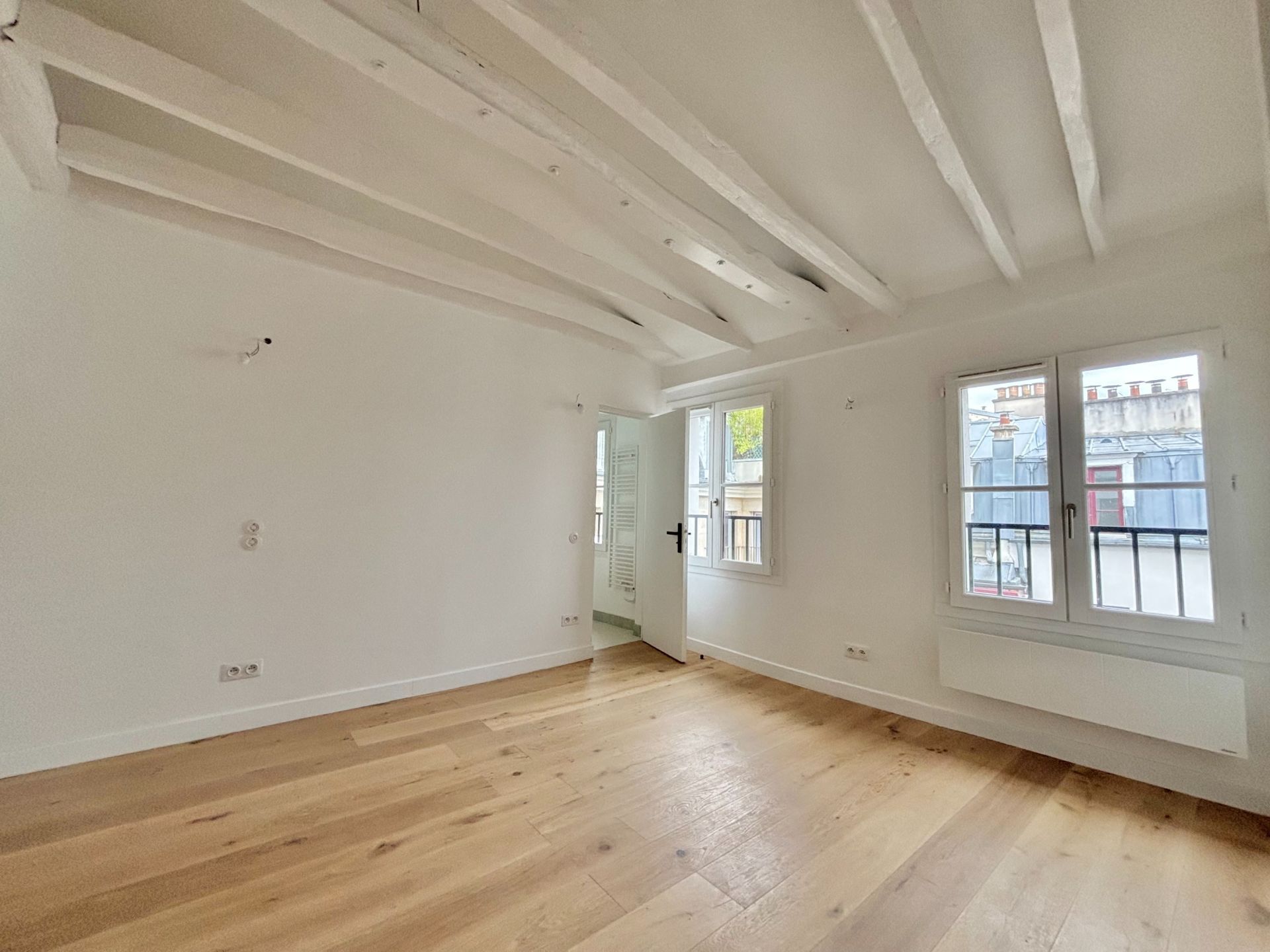 luxury apartment 2 Rooms for sale on PARIS (75003)