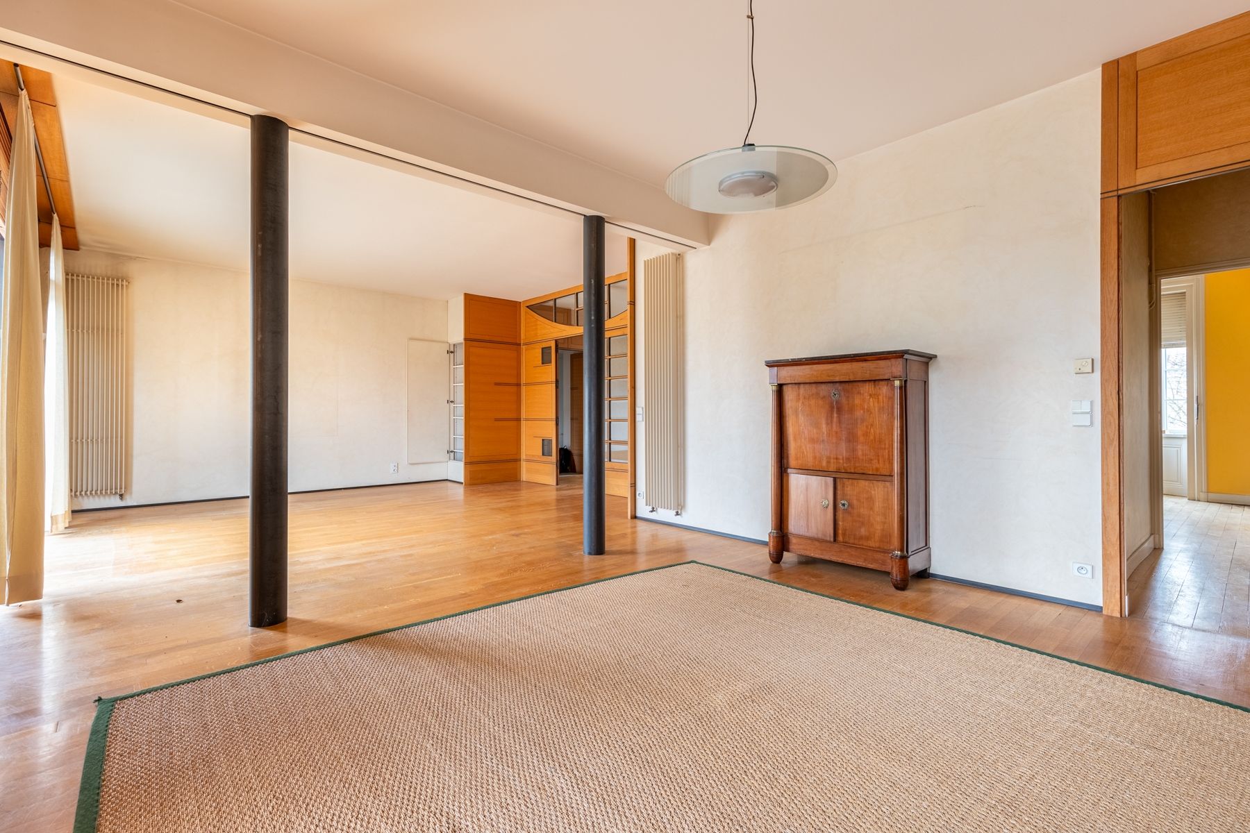 luxury house 10 Rooms for sale on BORDEAUX (33000)
