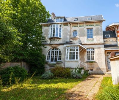 Sale Luxury house Bordeaux 10&nbsp;Rooms 327&nbsp;m²