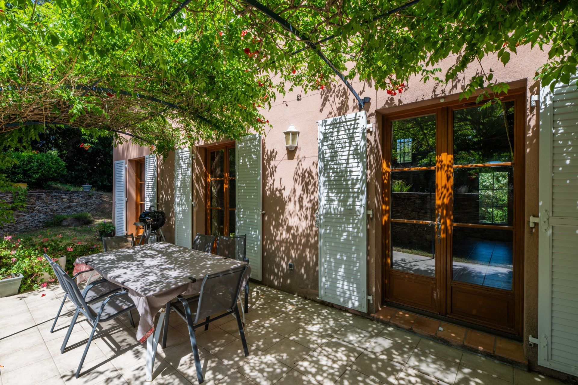 luxury provencale house 6 Rooms for sale on GASSIN (83580)