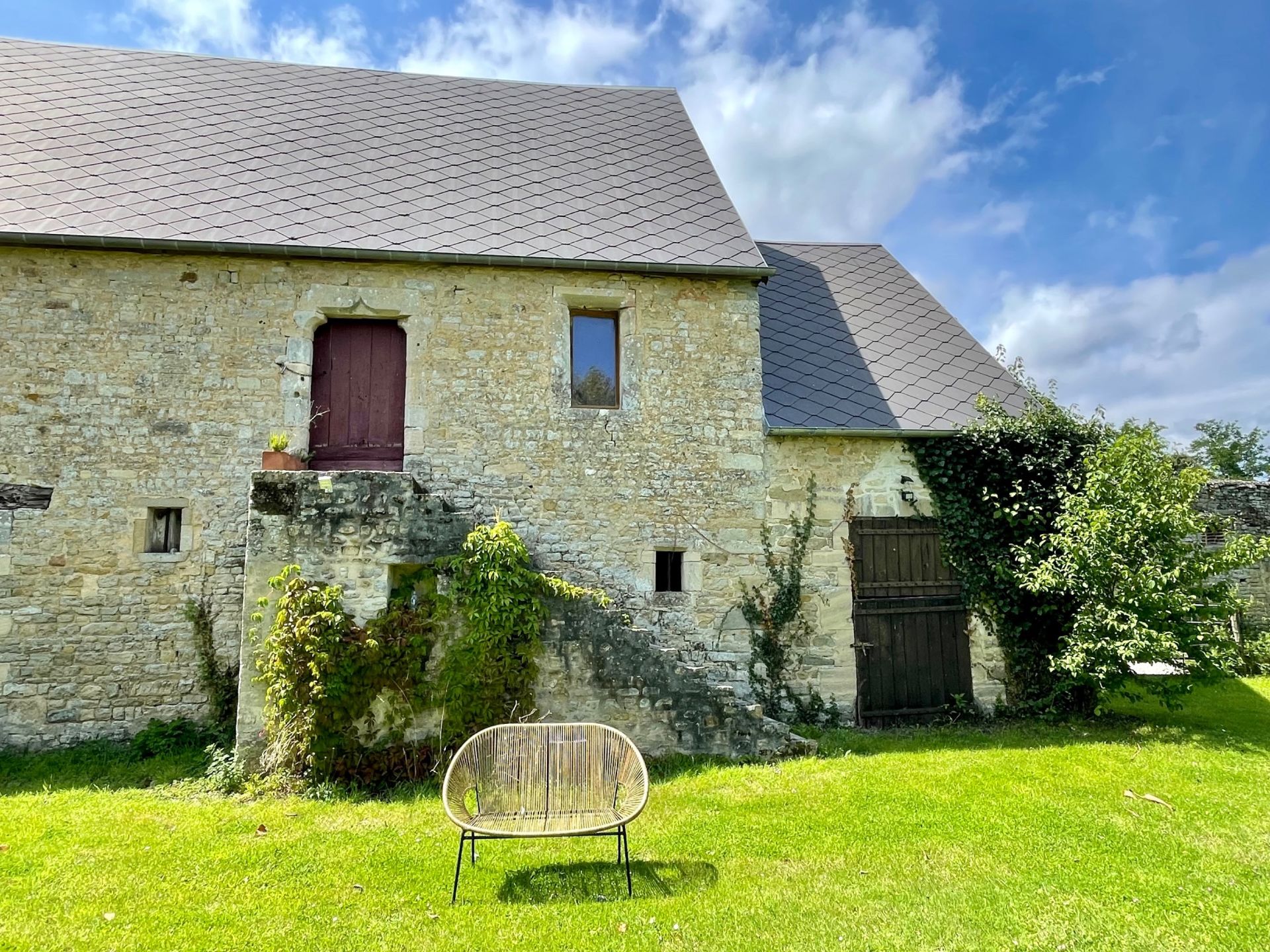 manor house 12 Rooms for sale on BAYEUX (14400)