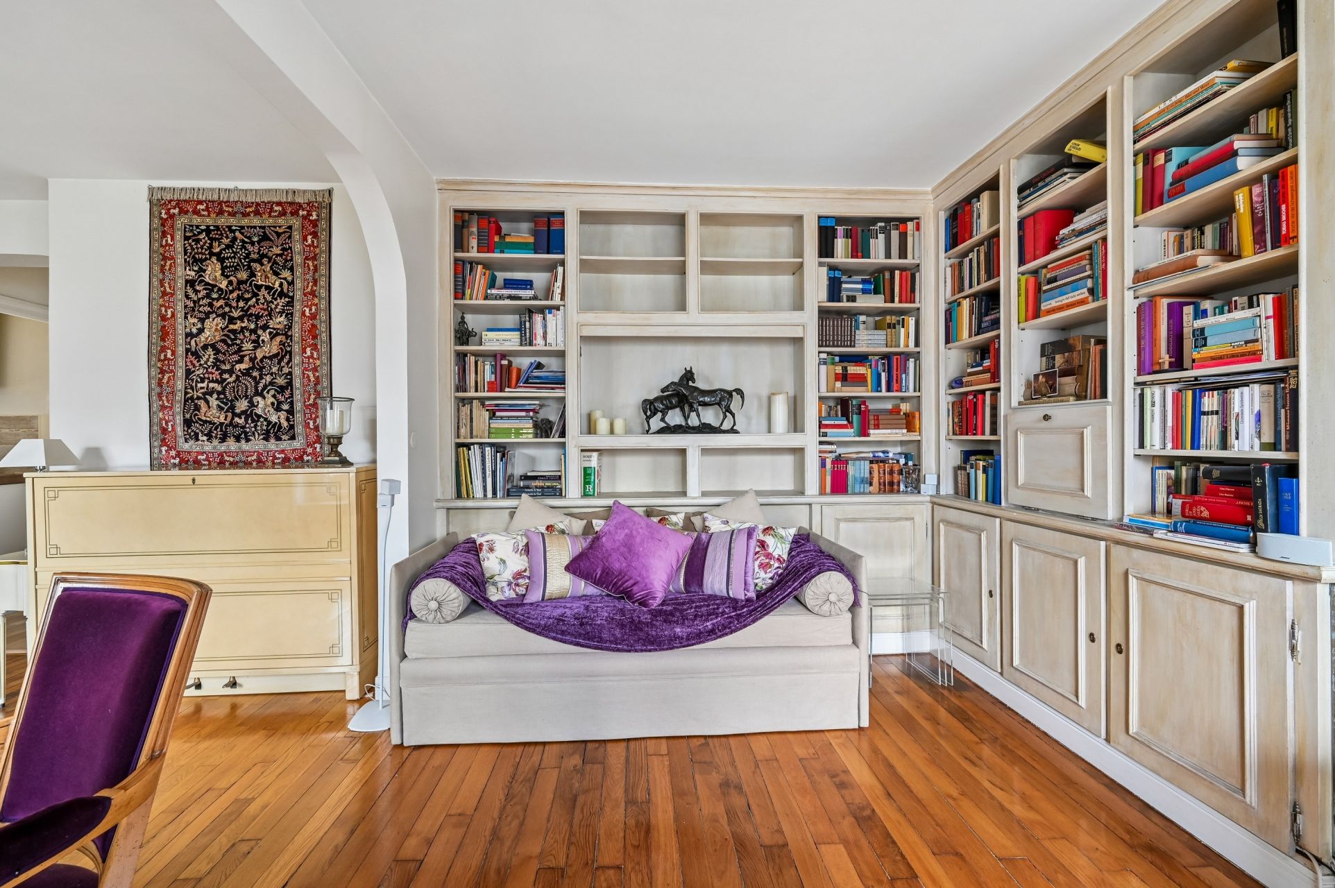 luxury apartment 3 Rooms for sale on PARIS (75116)