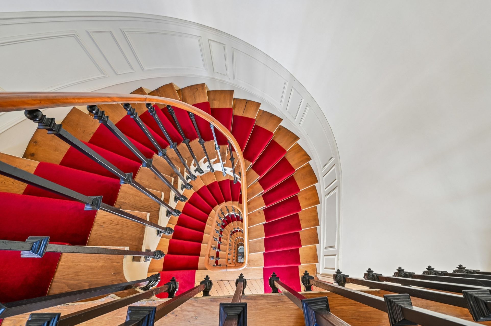 luxury apartment 3 Rooms for sale on PARIS (75116)