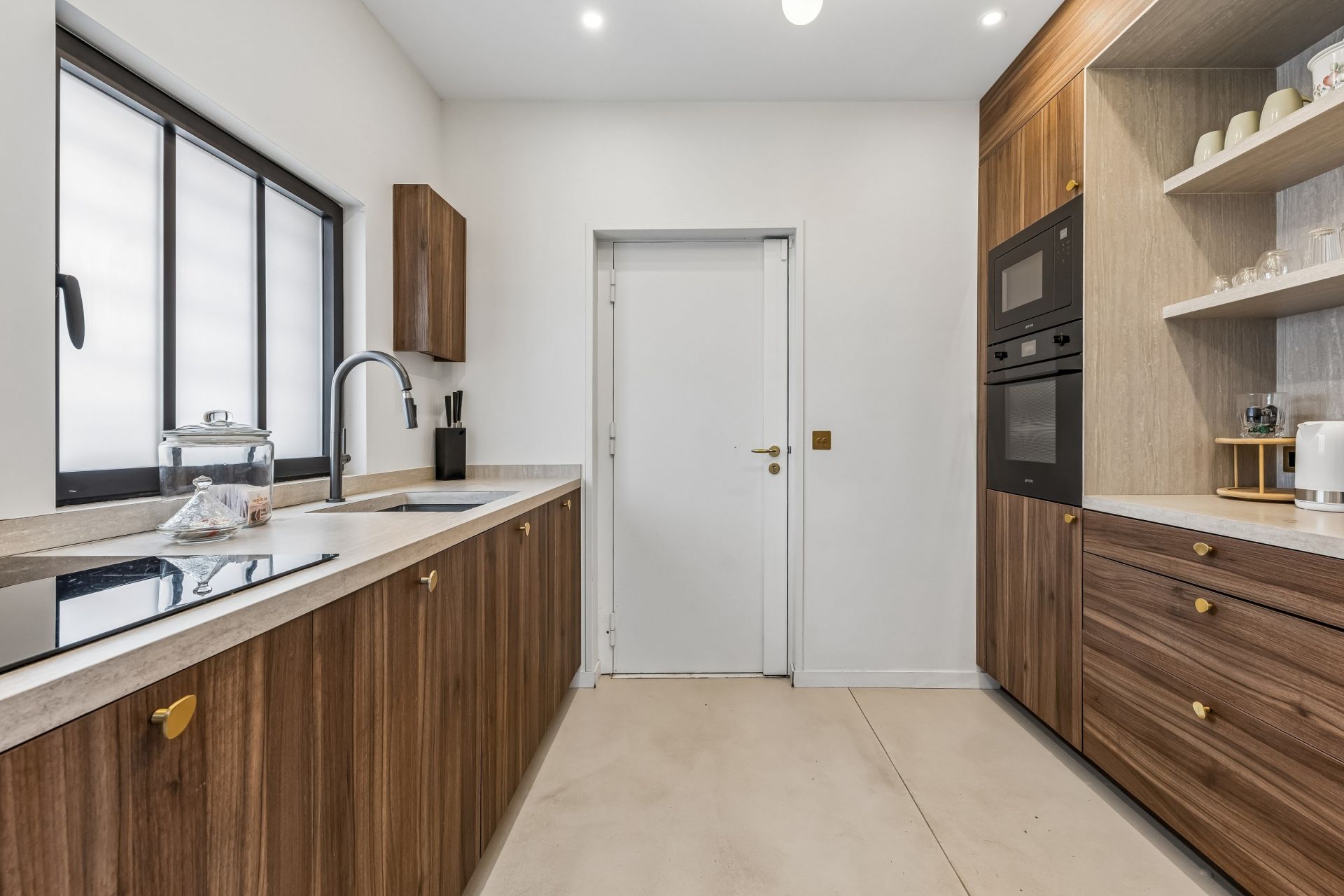 luxury apartment 5 Rooms for sale on PARIS (75018)