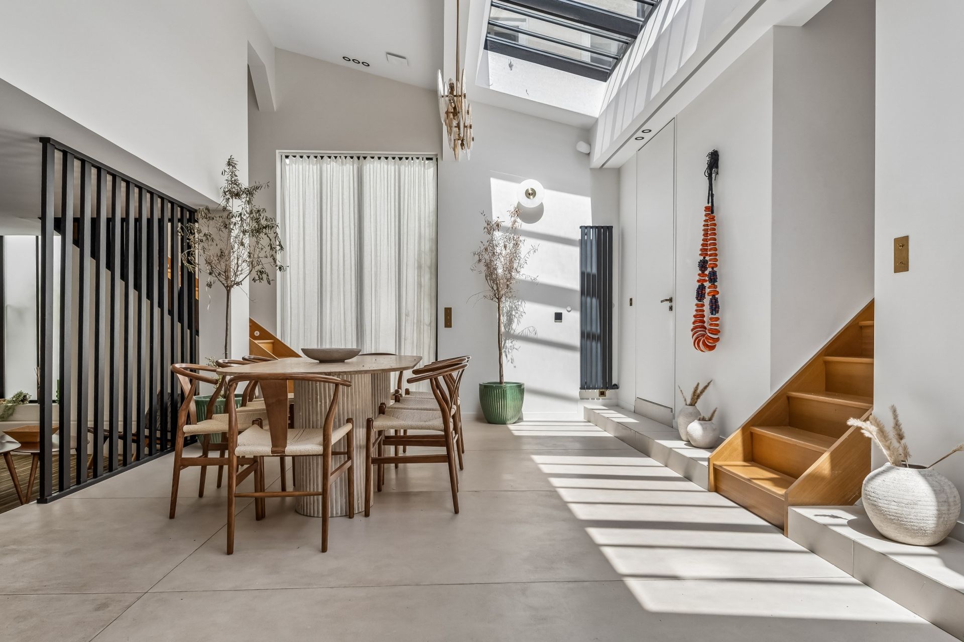 luxury apartment 5 Rooms for sale on PARIS (75018)