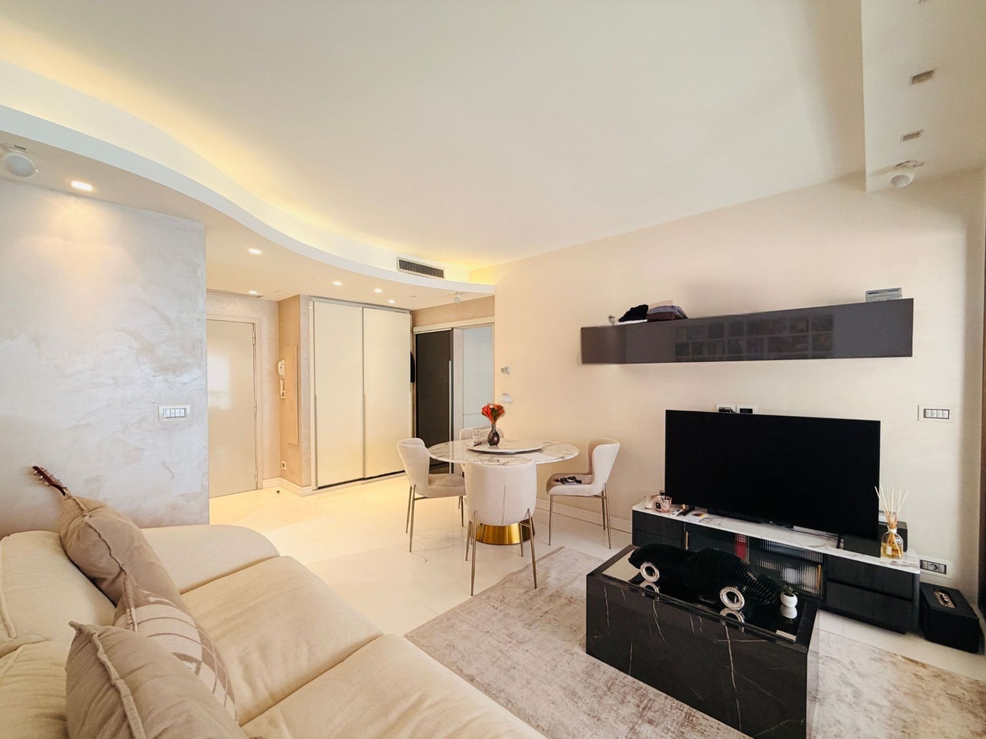 luxury apartment 2 Rooms for sale on MONACO (98000)