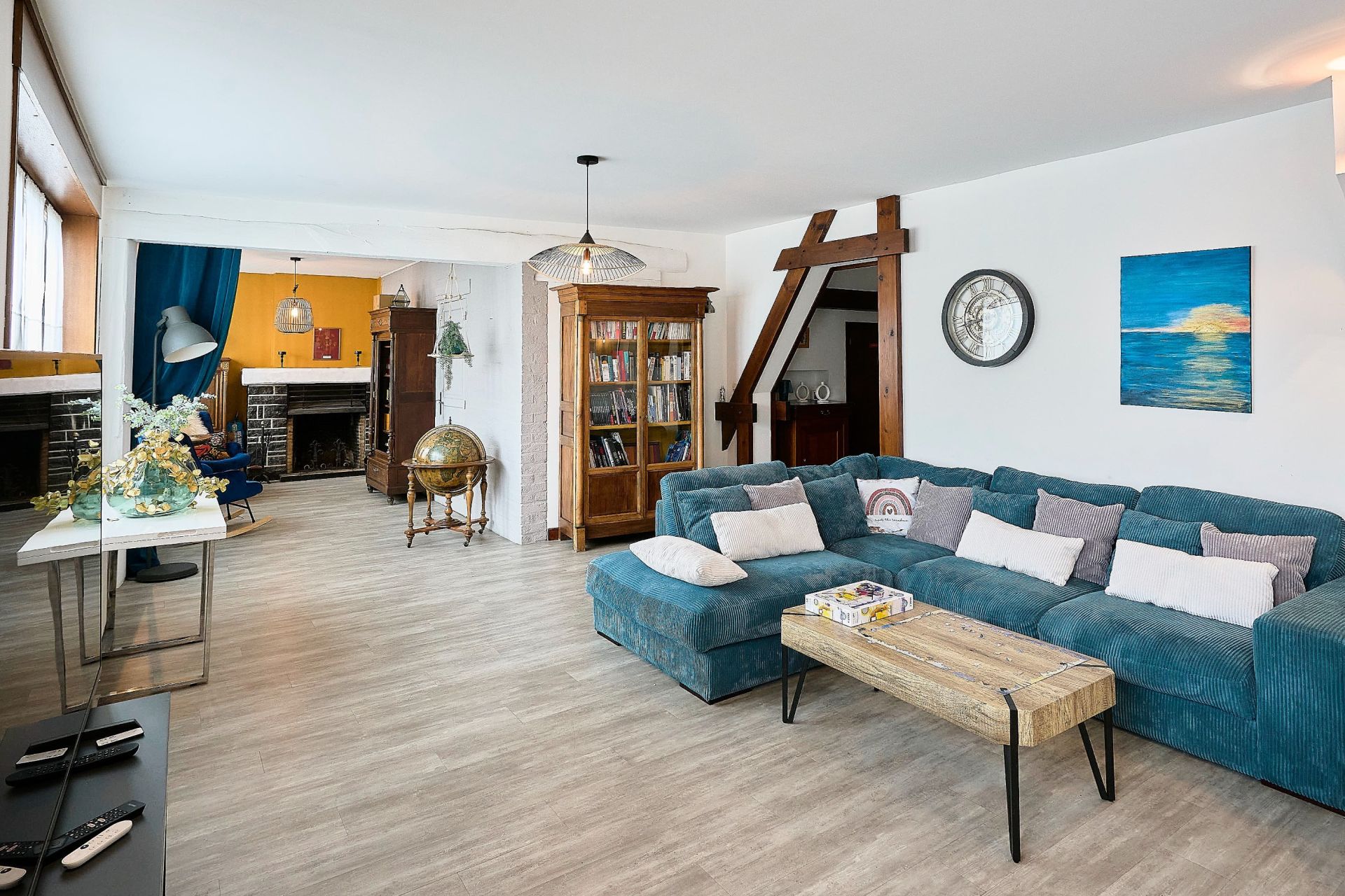 luxury house 14 Rooms for sale on BAISIEUX (59780)