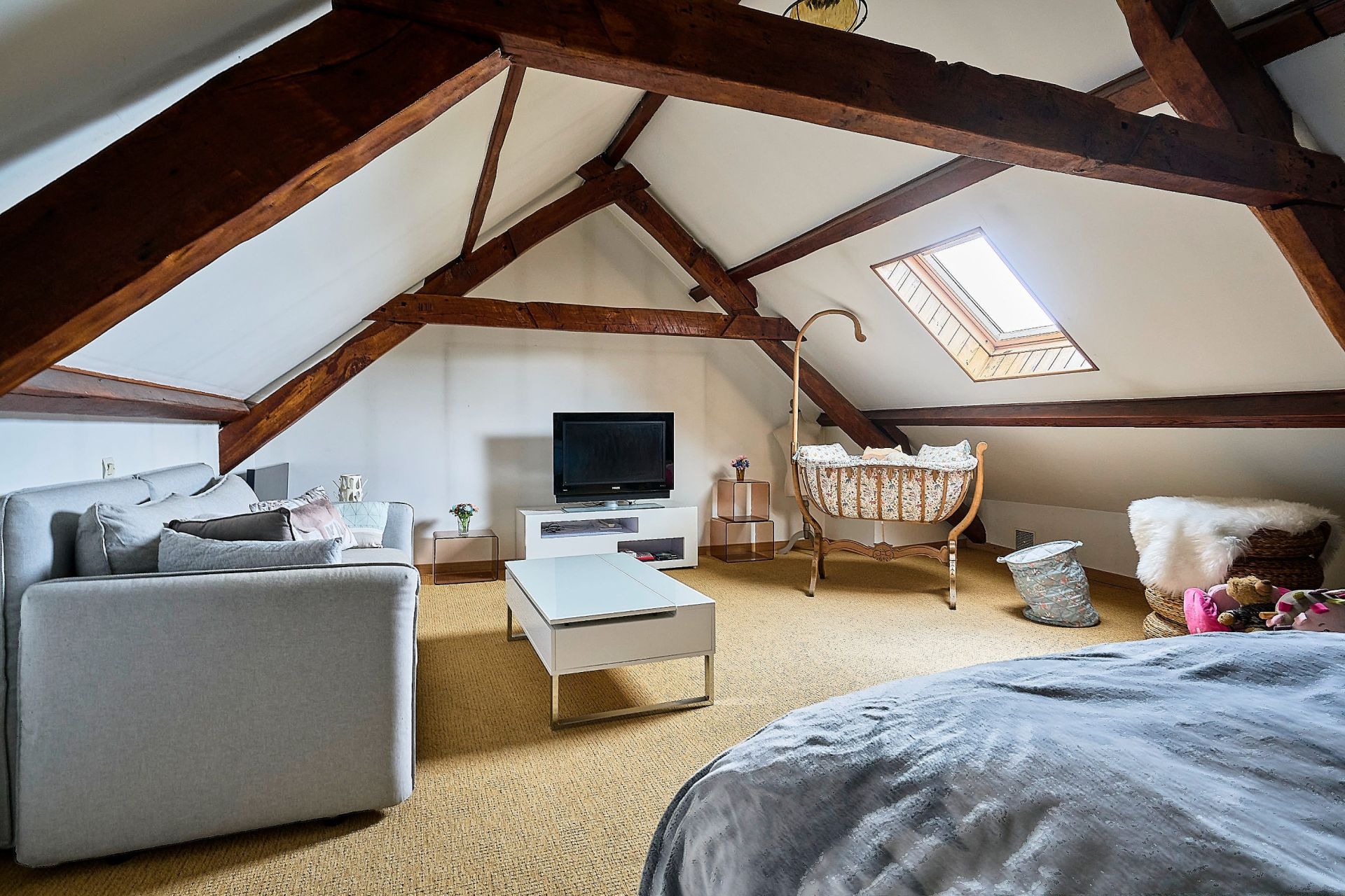 luxury house 14 Rooms for sale on BAISIEUX (59780)