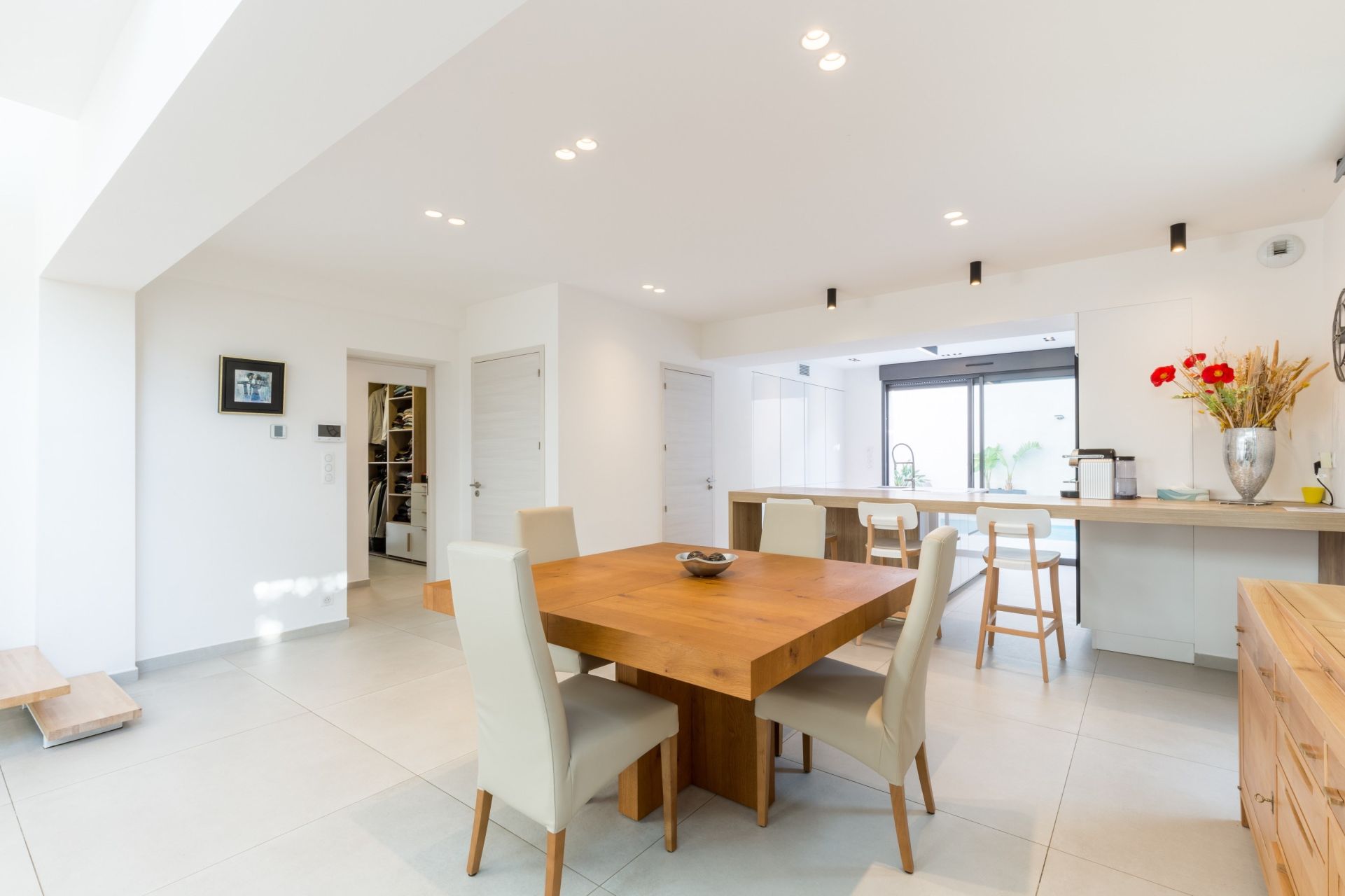 luxury house 6 Rooms for sale on PERPIGNAN (66000)