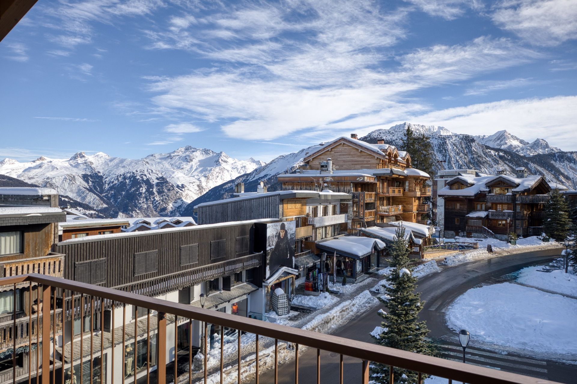 luxury apartment 6 Rooms for seasonal rent on COURCHEVEL (73120)