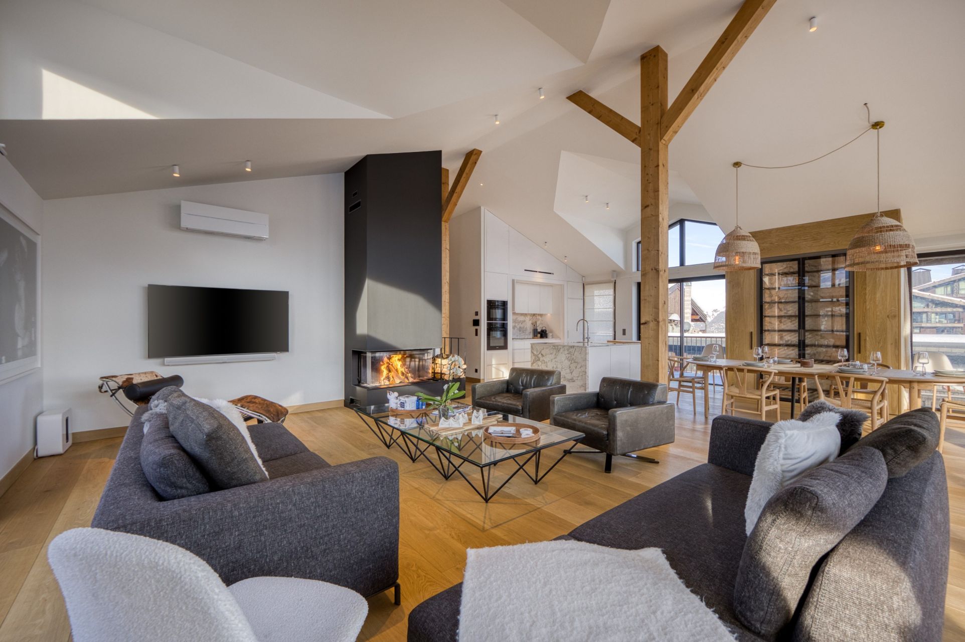 luxury apartment 6 Rooms for seasonal rent on COURCHEVEL (73120)