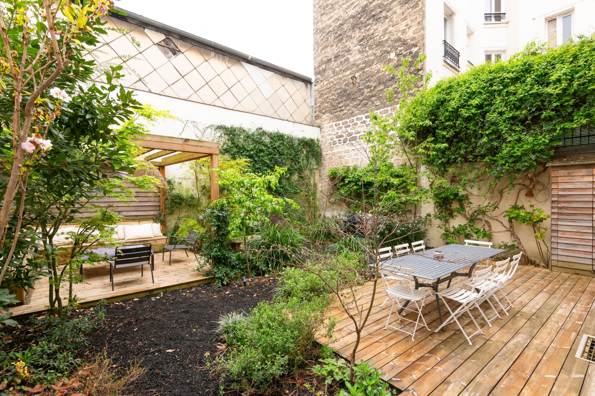 luxury house 12 Rooms for sale on NEUILLY SUR SEINE (92200)