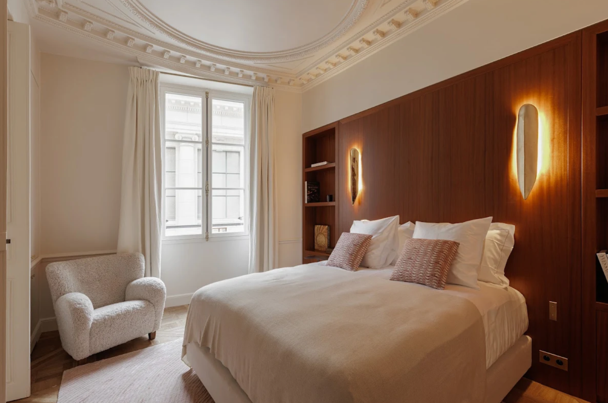 luxury apartment 5 Rooms for sale on PARIS (75006)
