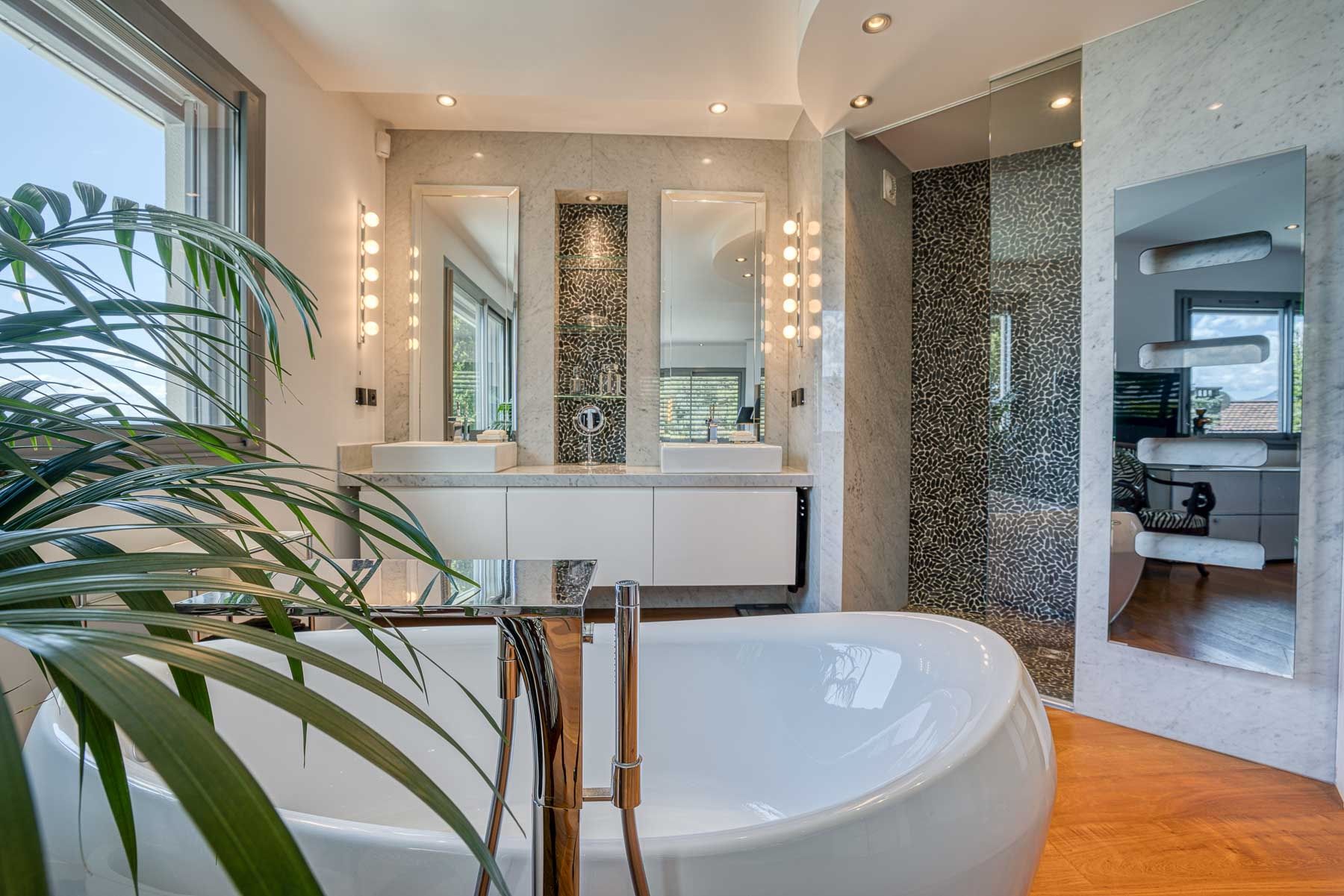 maison de luxe 10 Pièces en vente sur VEYRIER DU LAC (74290)