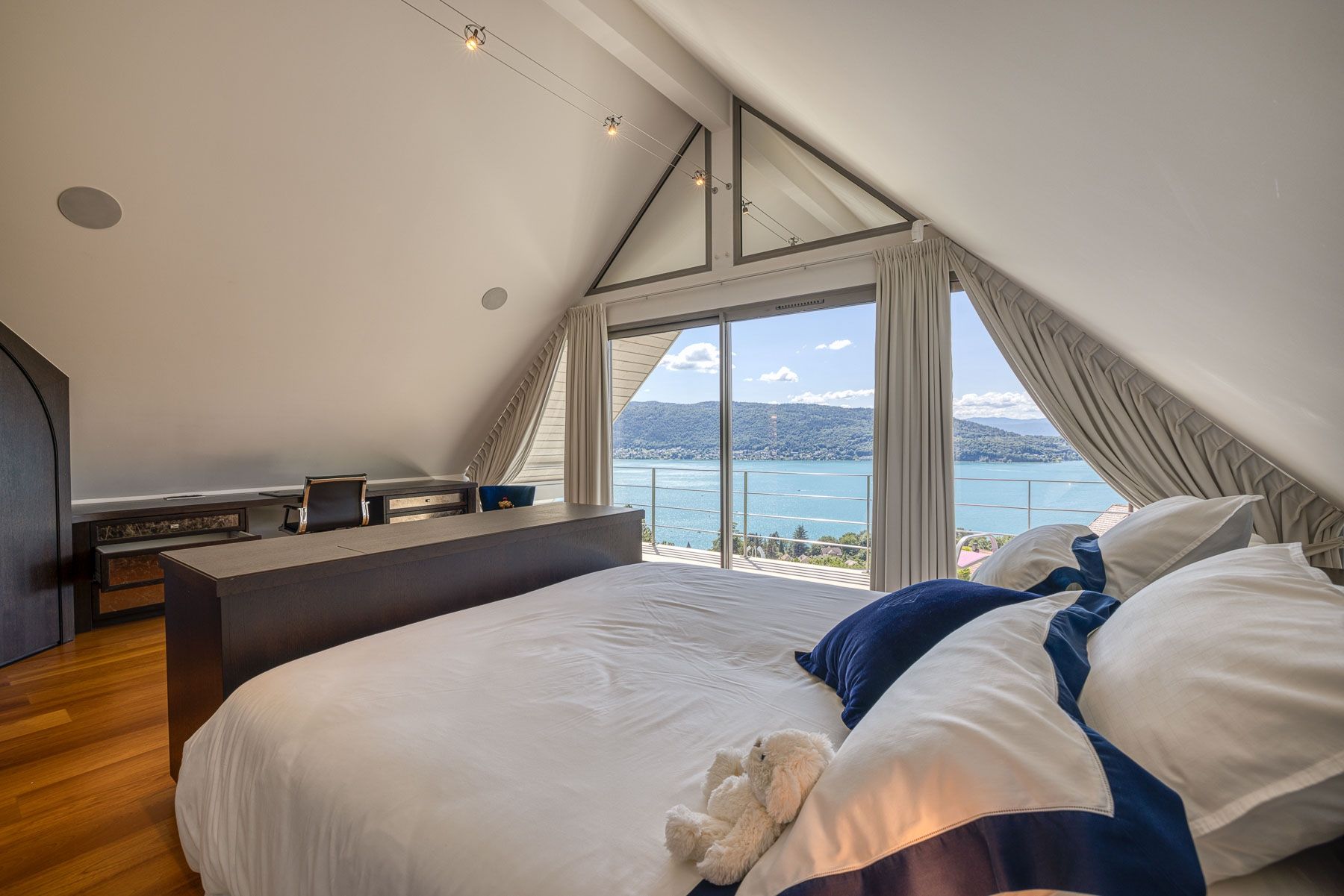 maison de luxe 10 Pièces en vente sur VEYRIER DU LAC (74290)