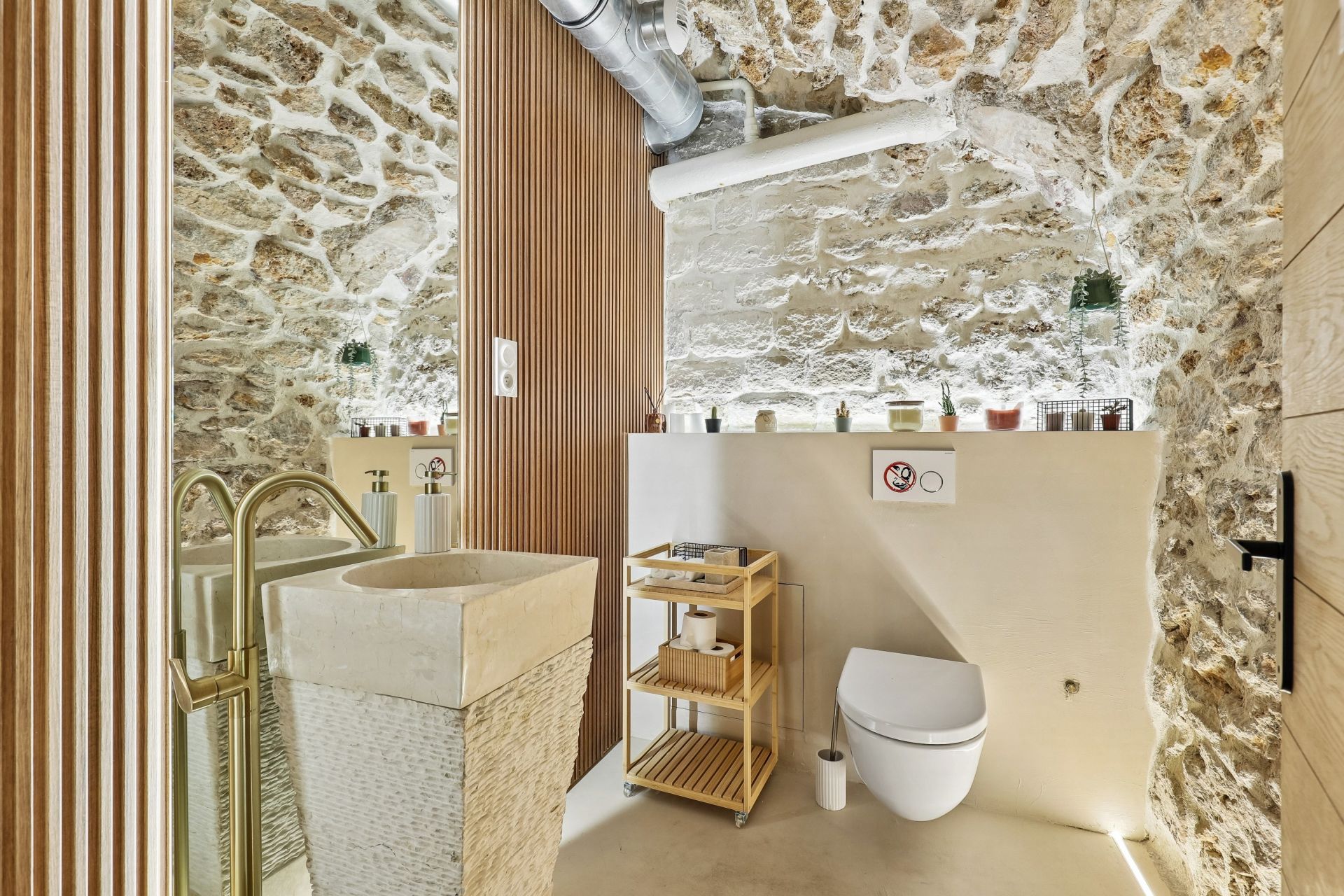 luxury apartment 3 Rooms for sale on PARIS (75011)
