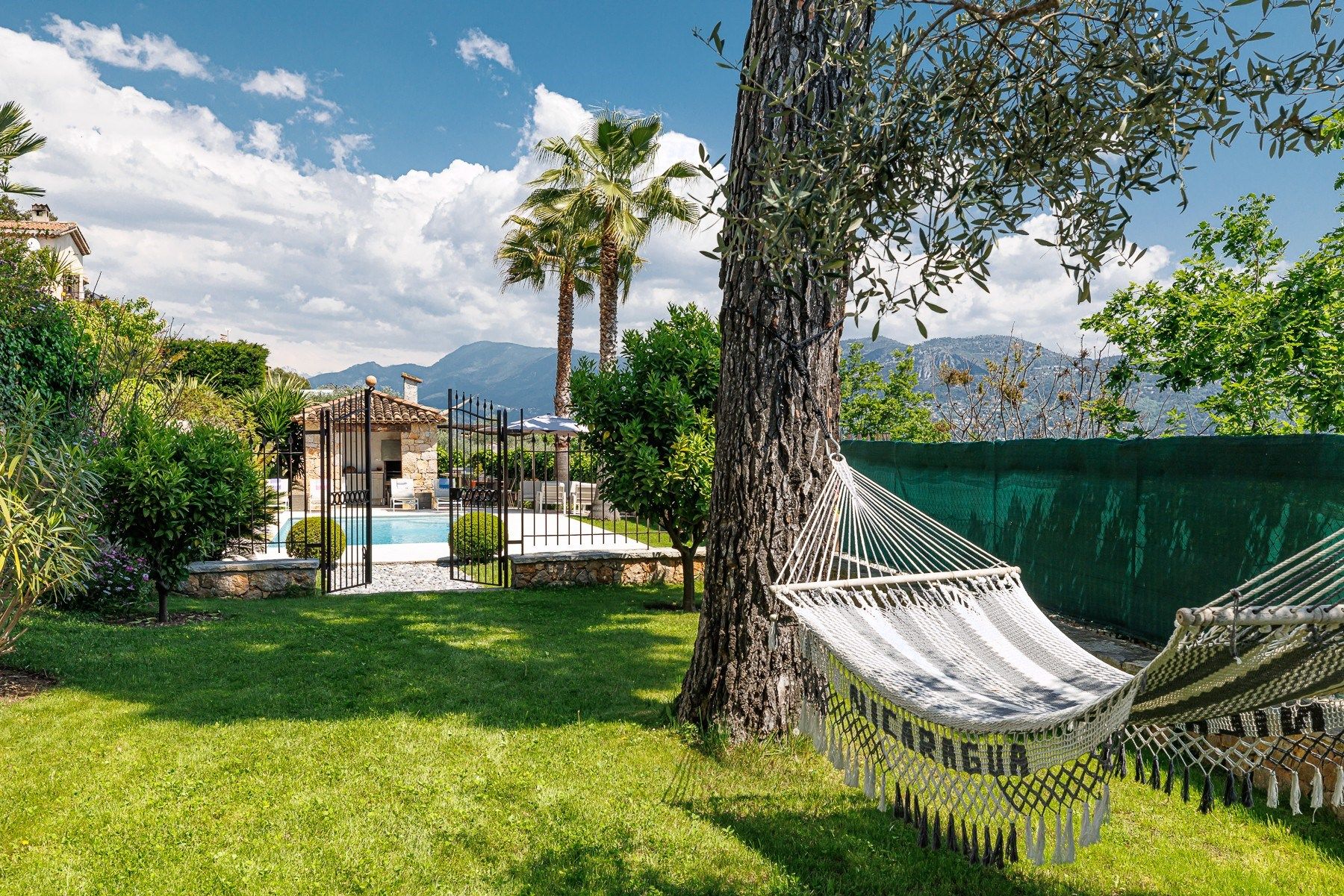 luxury villa 5 Rooms for sale on GATTIERES (06510)