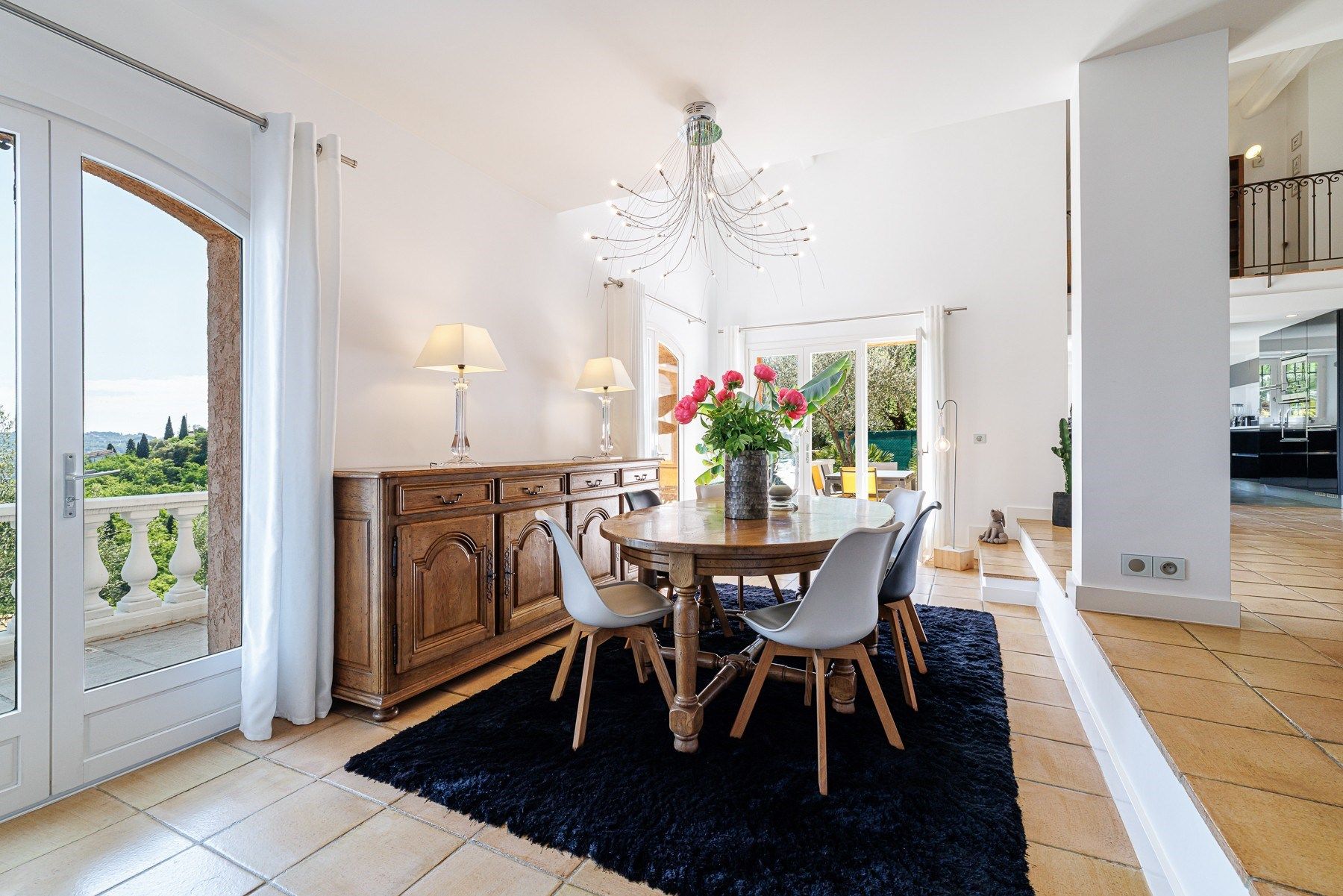 luxury villa 5 Rooms for sale on GATTIERES (06510)