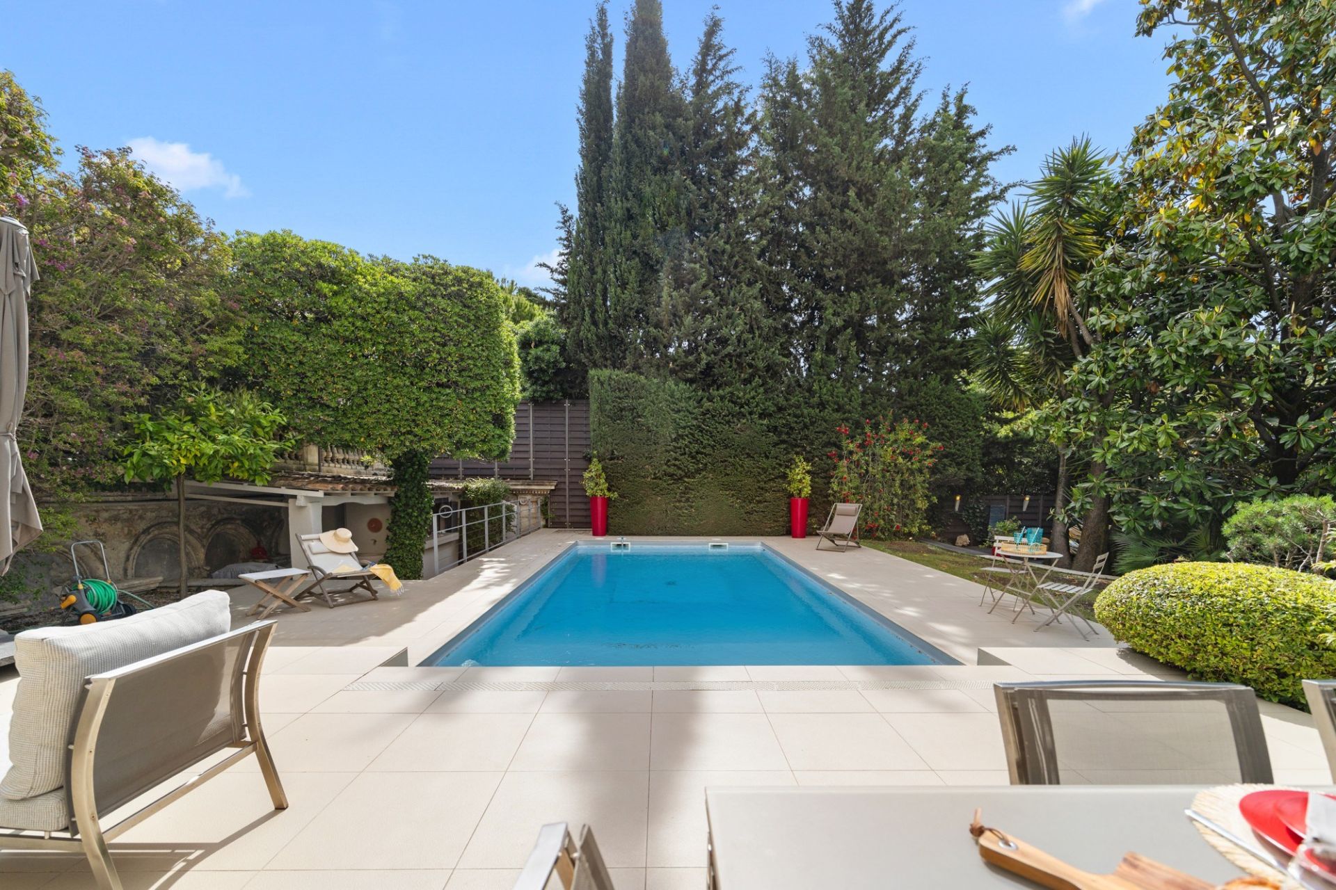 luxury villa 5 Rooms for sale on NICE (06000)
