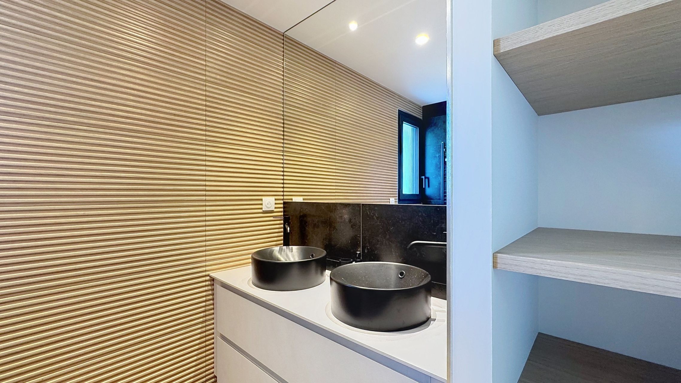 luxury house 8 Rooms for sale on BIDART (64210)