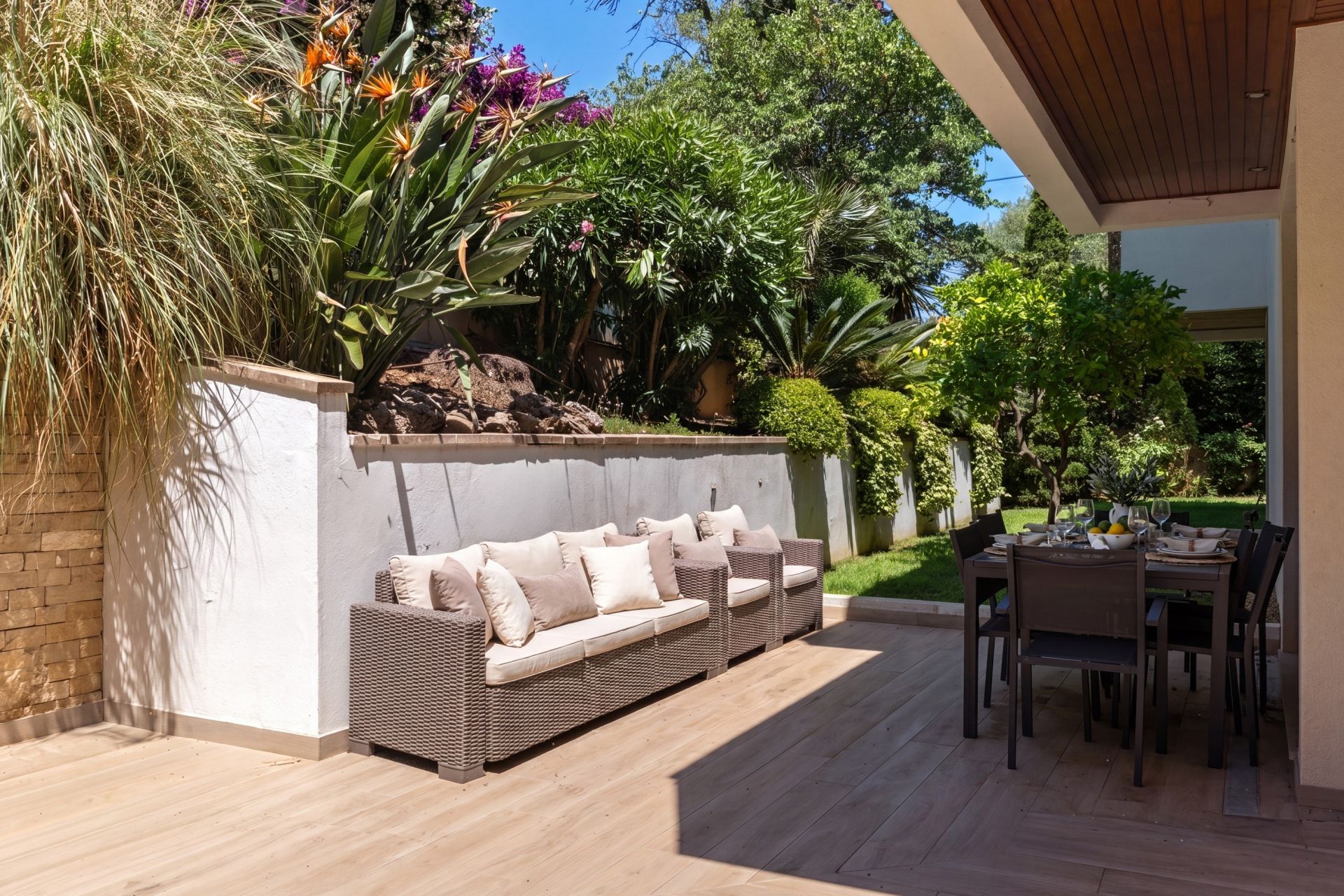 luxury apartment 4 Rooms for sale on CAP D ANTIBES (06160)
