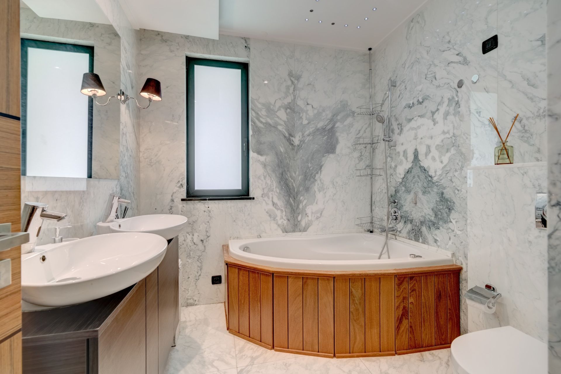 luxury apartment 4 Rooms for sale on CAP D ANTIBES (06160)