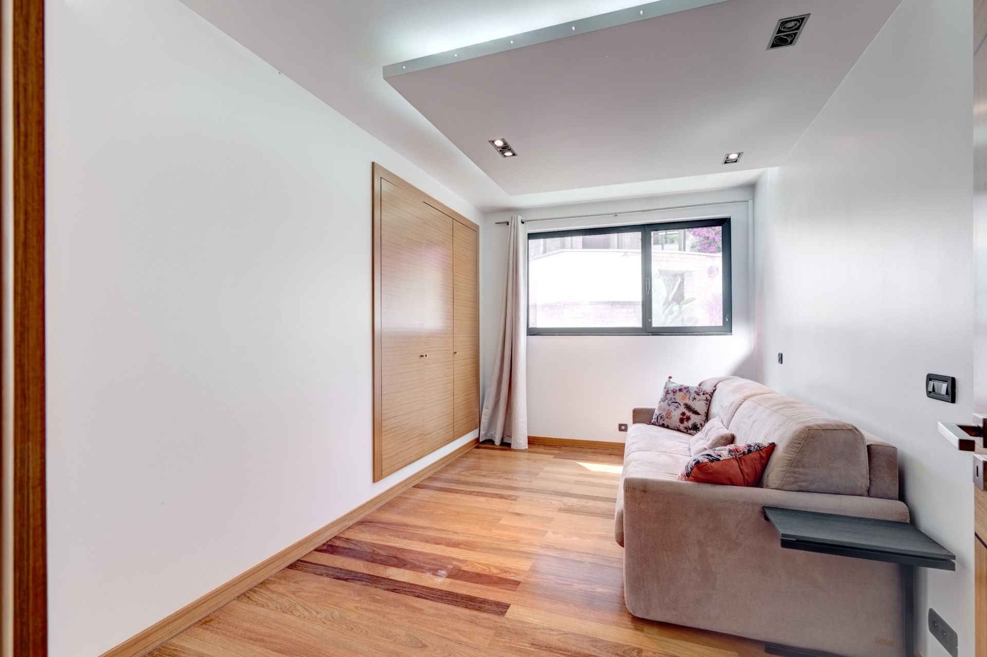 luxury apartment 4 Rooms for sale on CAP D ANTIBES (06160)