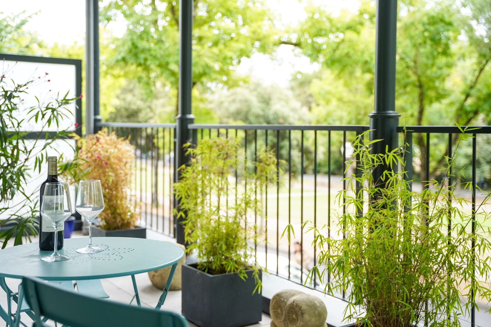 luxury apartment 3 Rooms for sale on LA ROCHELLE (17000)