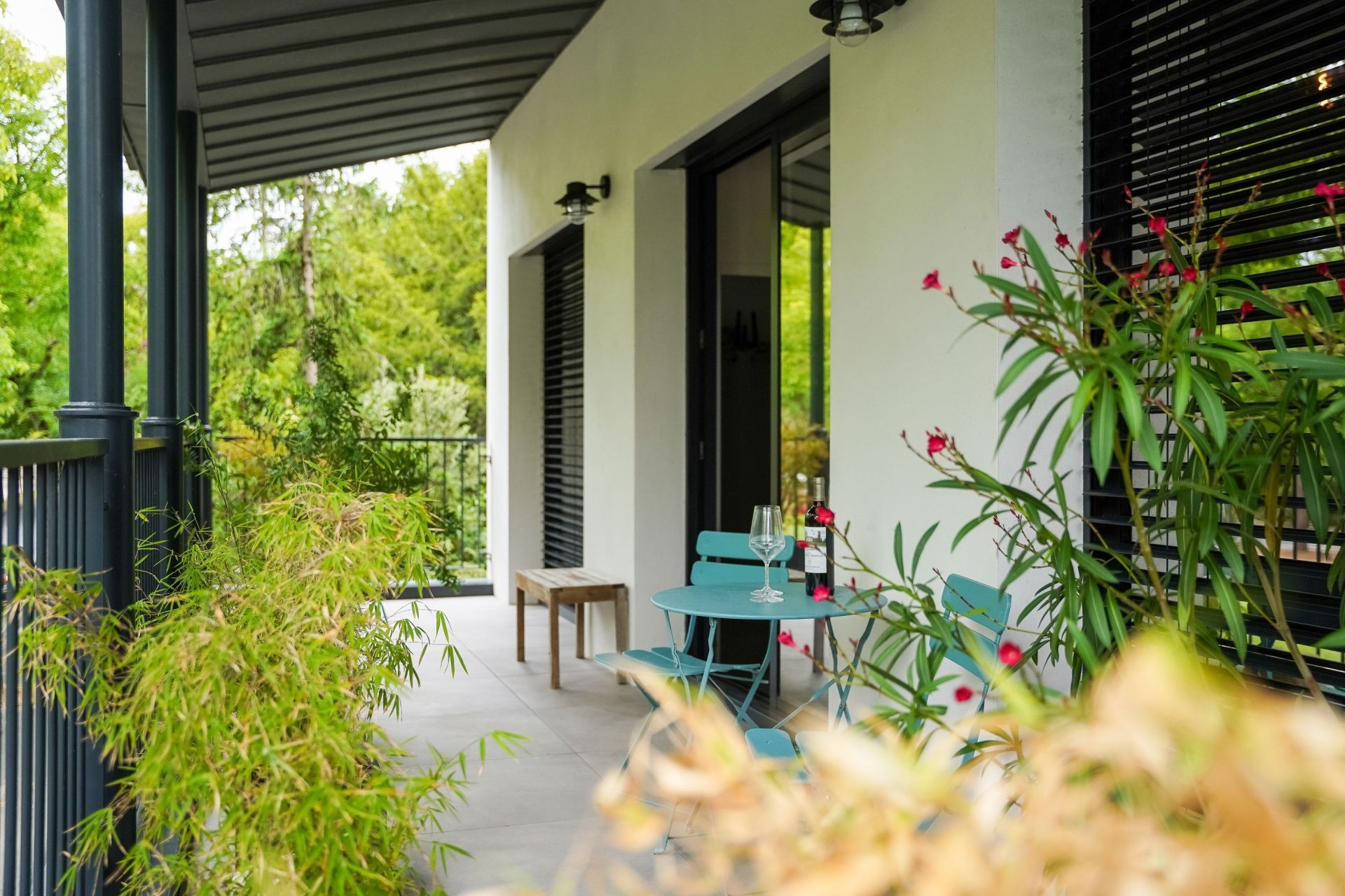 luxury apartment 3 Rooms for sale on LA ROCHELLE (17000)