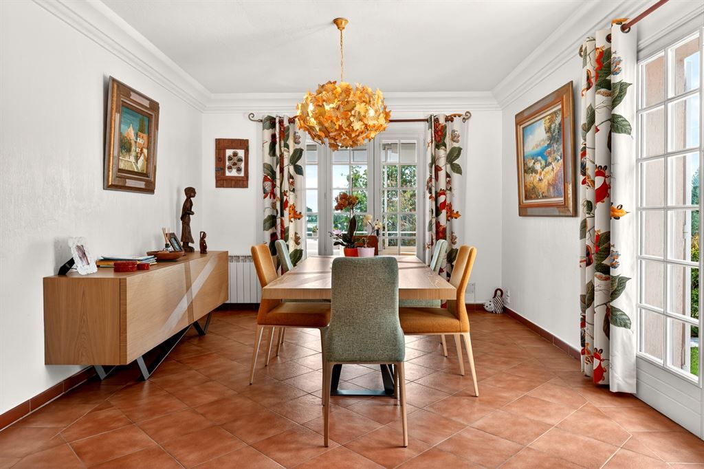villa de luxe 7 Pièces en vente sur LE ROURET (06650)