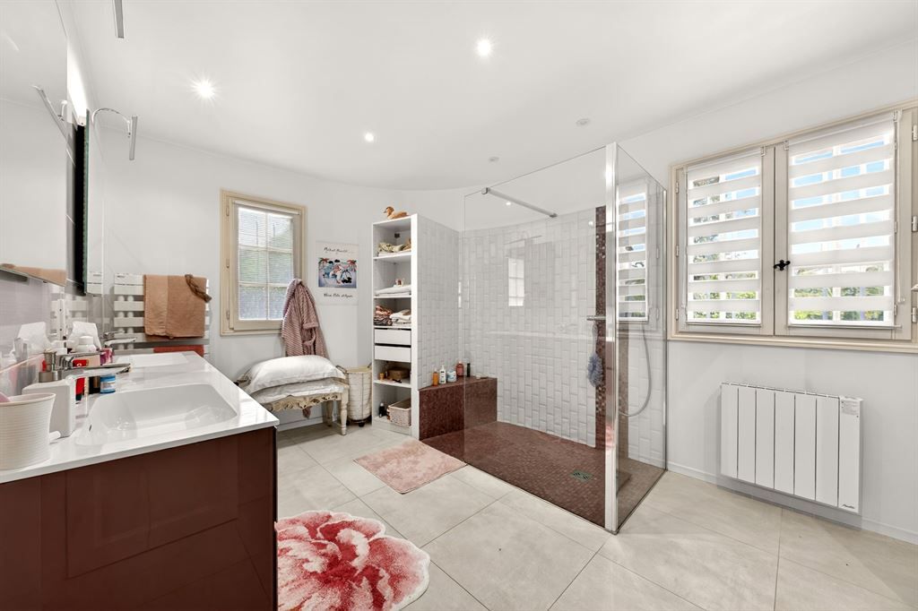 villa de luxe 7 Pièces en vente sur LE ROURET (06650)