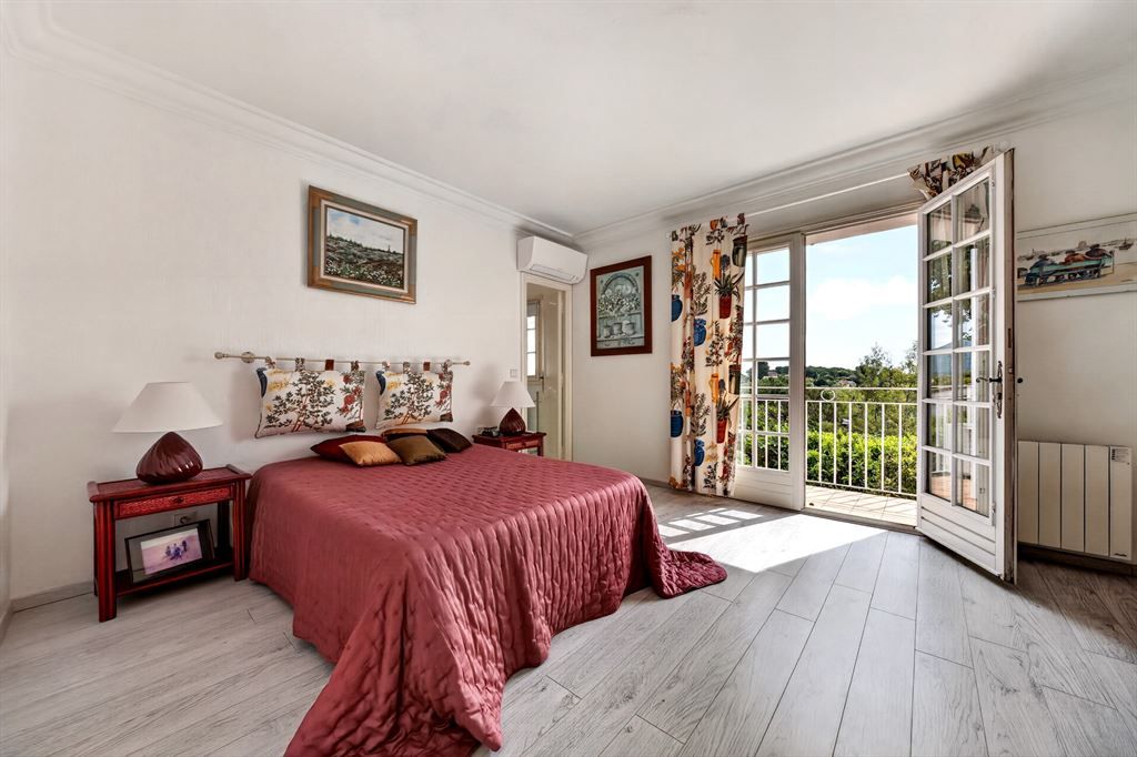 villa de luxe 7 Pièces en vente sur LE ROURET (06650)