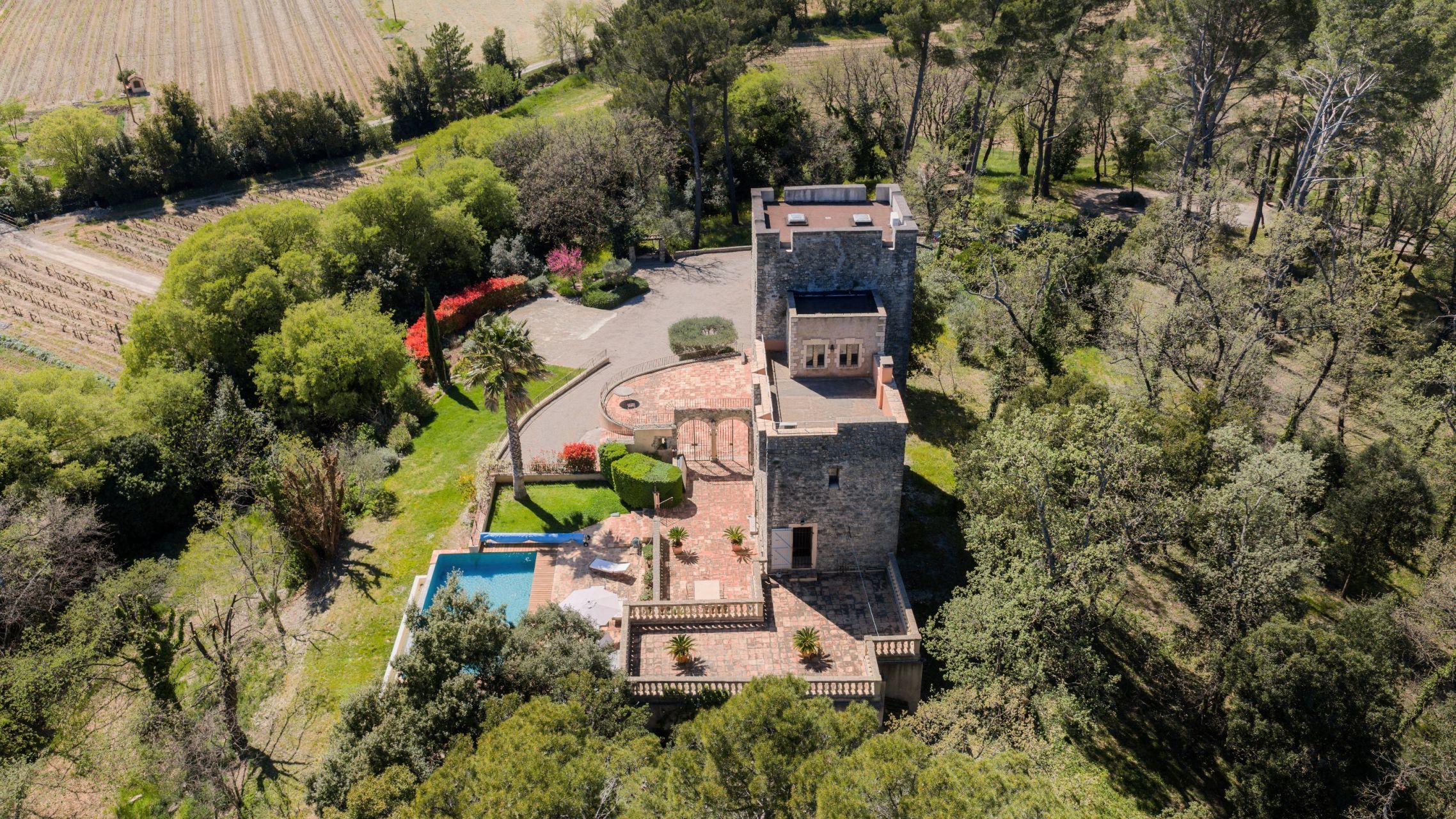 propriété de luxe 7 Pièces en vente sur FIGANIERES (83830)