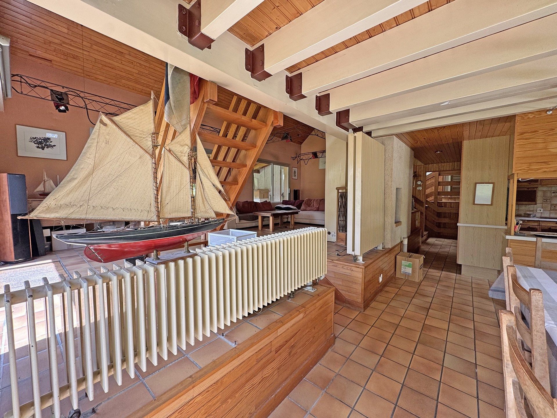 luxury house 10 Rooms for sale on QUIMPER (29000)