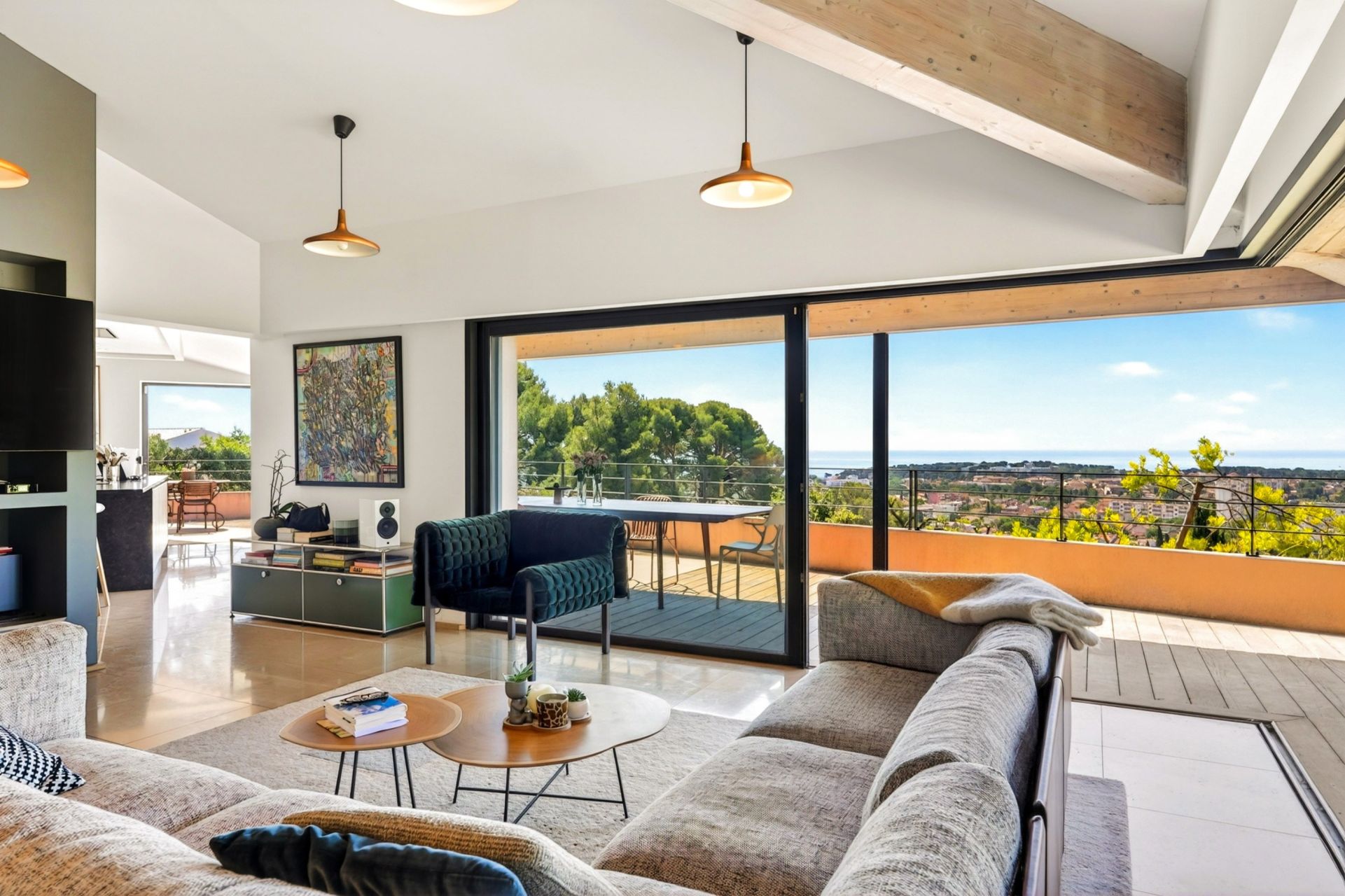 maison contemporaine 5 Pièces en vente sur LA SEYNE SUR MER (83500)
