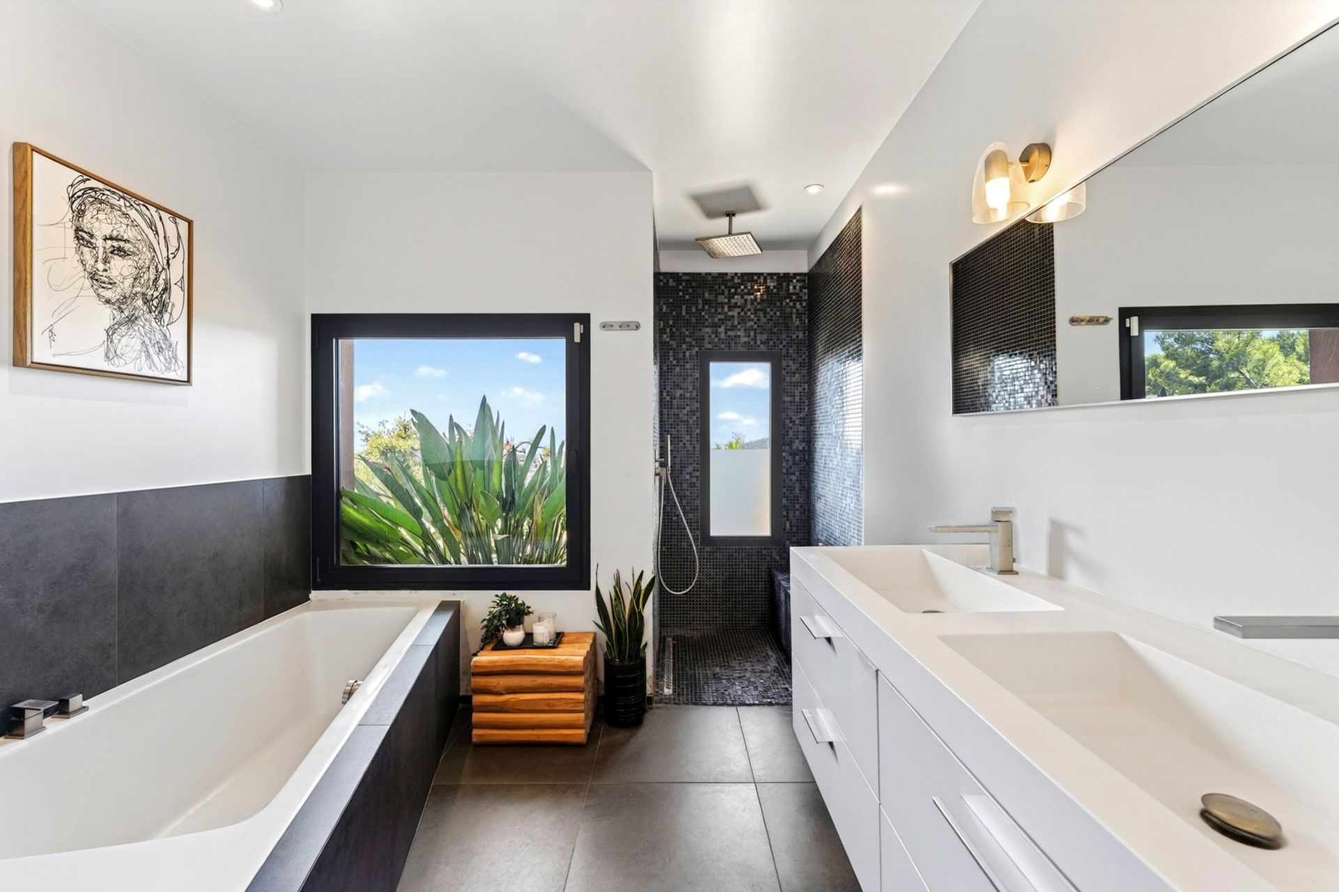 maison contemporaine 5 Pièces en vente sur LA SEYNE SUR MER (83500)