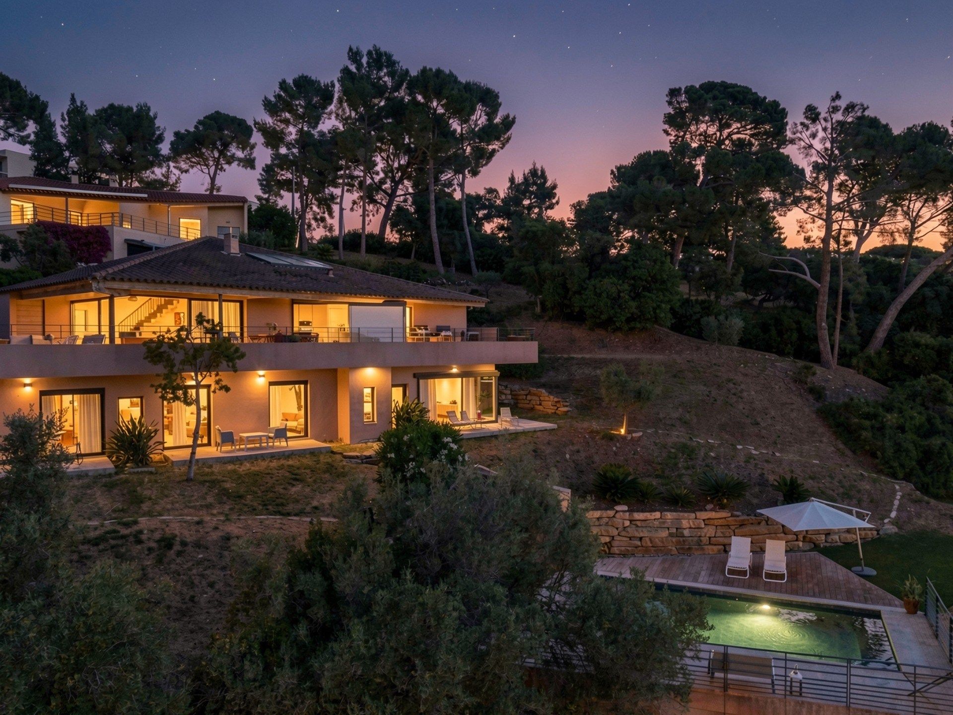 maison contemporaine 5 Pièces en vente sur LA SEYNE SUR MER (83500)
