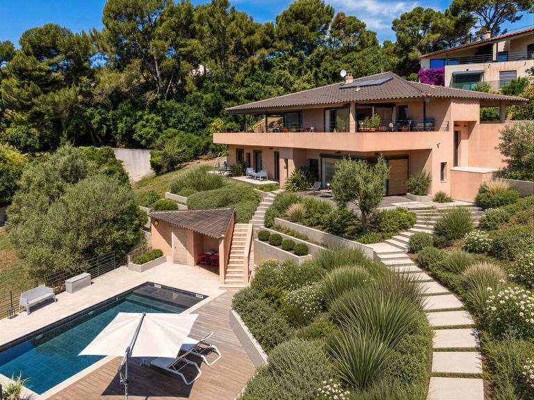 maison contemporaine 5 Pièces en vente sur LA SEYNE SUR MER (83500)