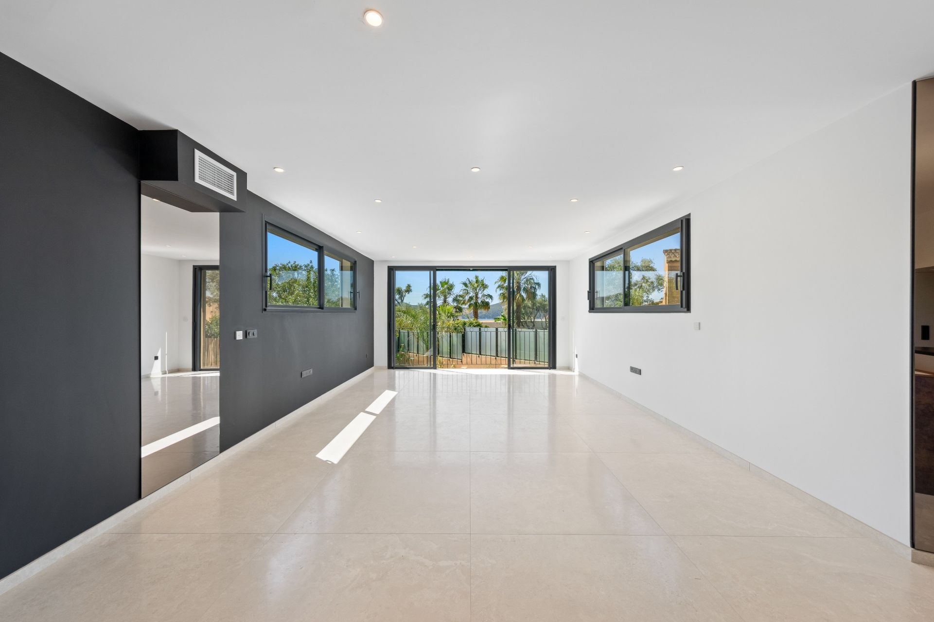 luxury house 5 Rooms for sale on ST CYR SUR MER (83270)