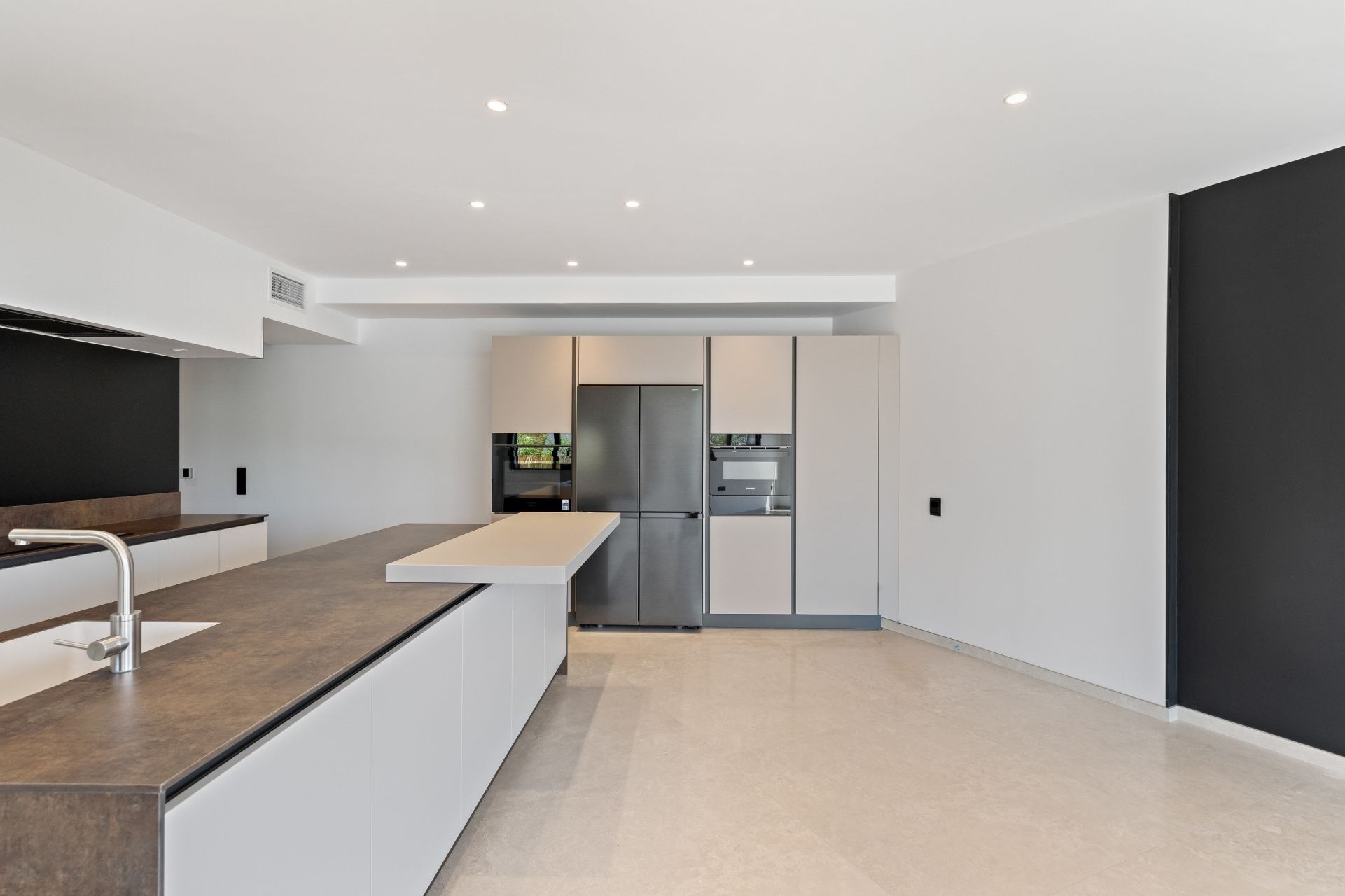 luxury house 5 Rooms for sale on ST CYR SUR MER (83270)