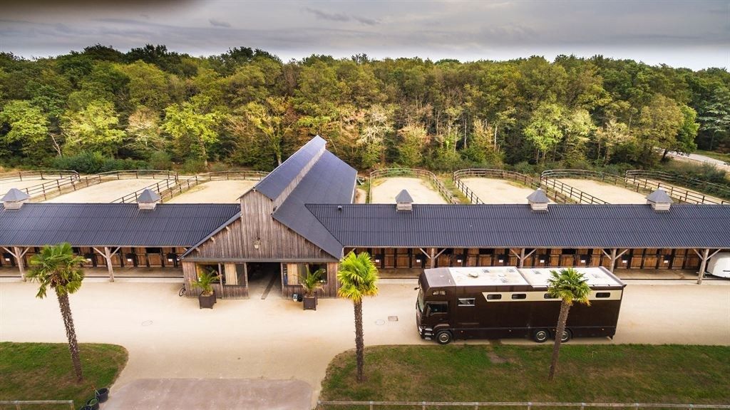 equestrian property 23 Rooms for sale on PETIT MARS (44390)