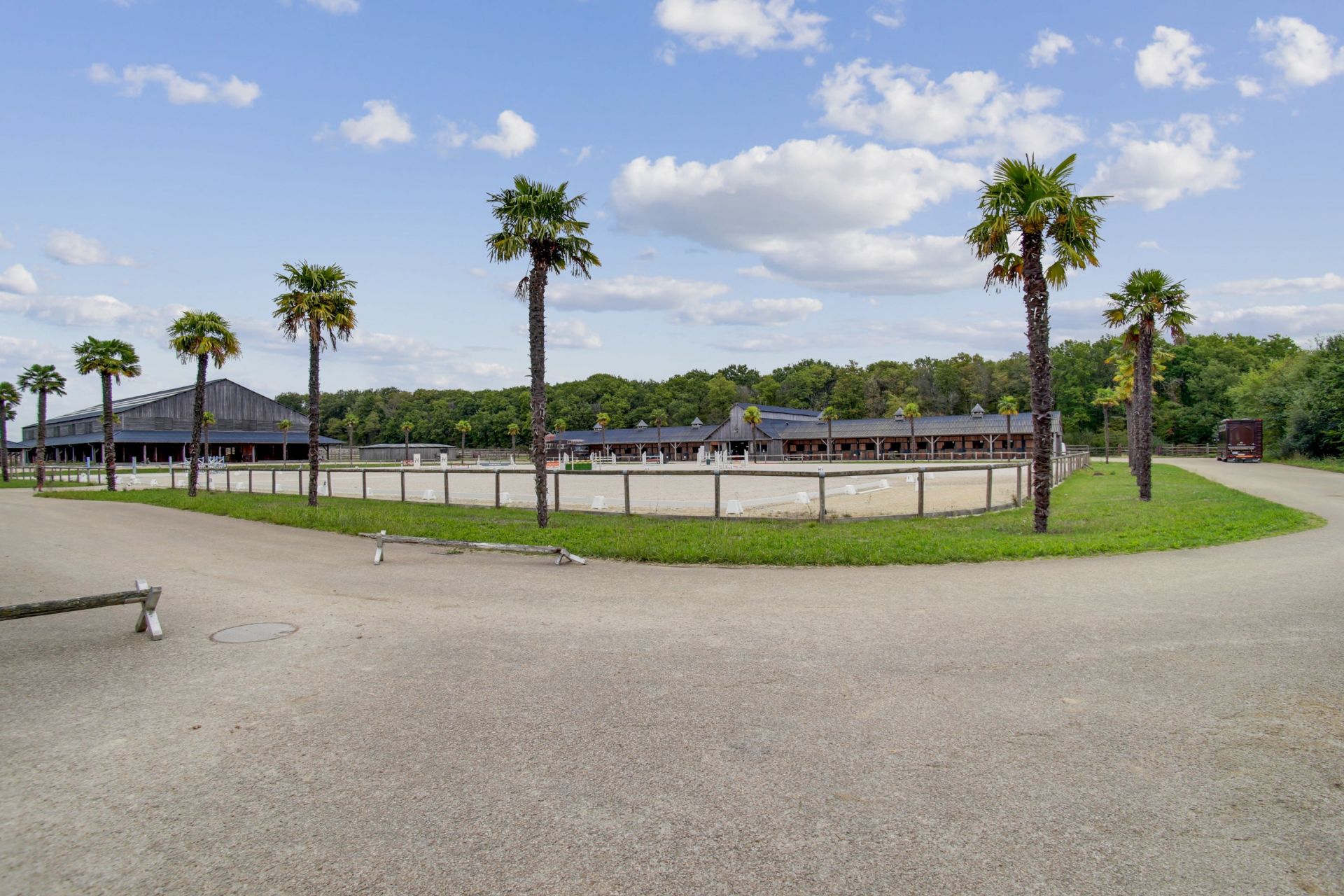 equestrian property 23 Rooms for sale on PETIT MARS (44390)